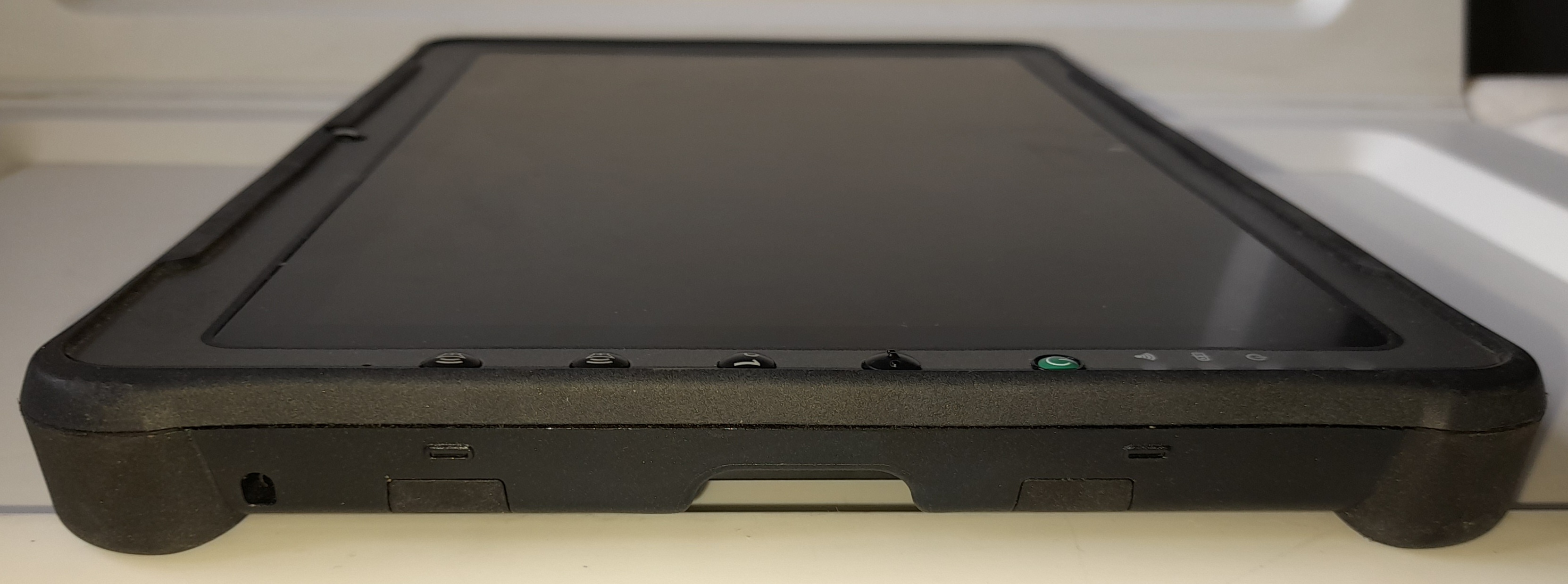 FULLY RUGGED GETAC F110 i5/NEW BATTERY/128GB SSD/4G-LTE/BARCODE SCANNER