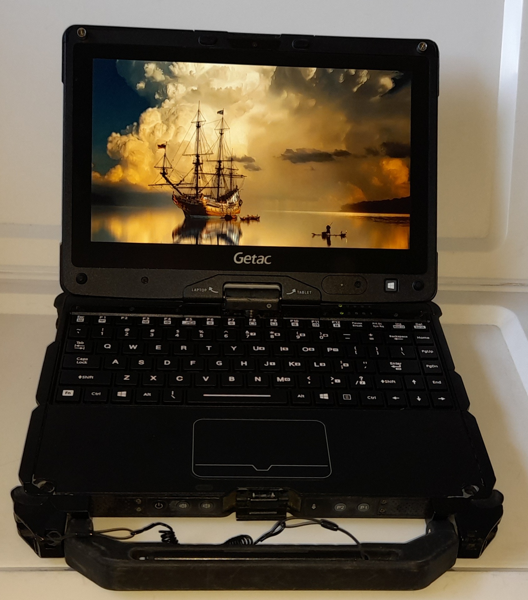 FULLY RUGGED GETAC V110 G3 LAPTOP/TABLET HYBRID WITH 8GB RAM/ 1TB SSD / HDMI WINDOWS 11 PRO