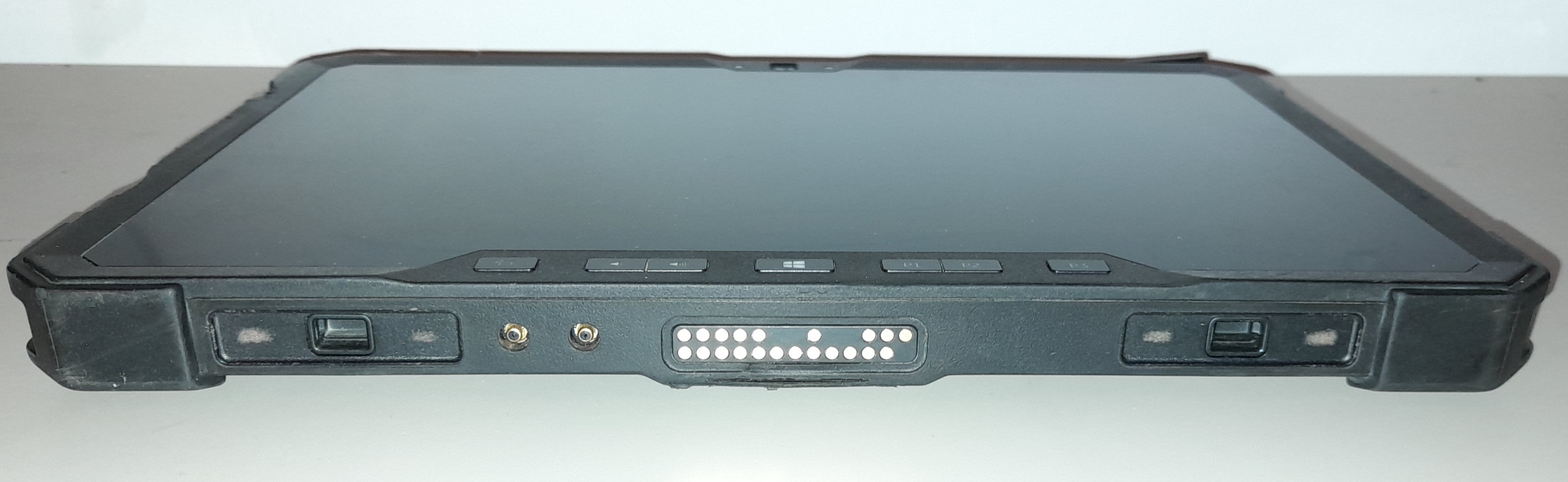 FULLY RUGGED DELL 7212 CORE i5 WITH 128GB SSD 8GB RAM 4G-LTE SIMCARD HDMI 