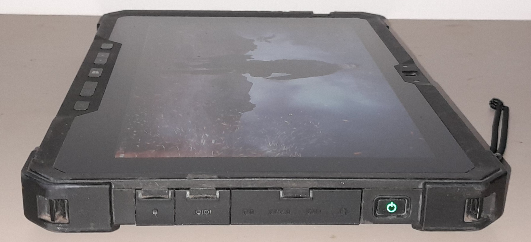 FULLY RUGGED DELL 7212 CORE i5 WITH NEW KEYBOARD 8GB RAM 4G-LTE SIMCARD NEW MOUSE NEW STAND
