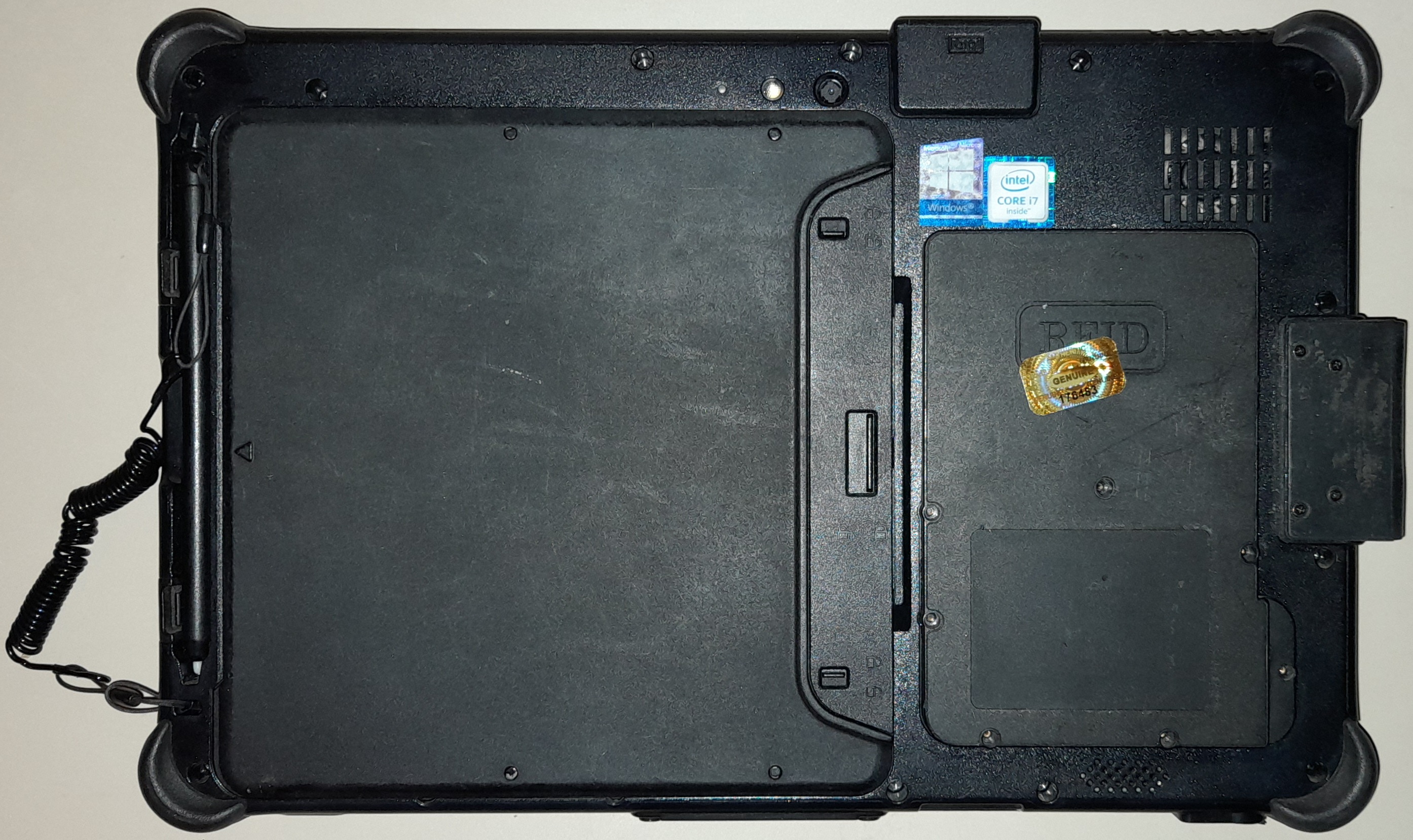 FULLY RUGGED GETAC F110 G3 CORE i7/16GB RAM/4G-LTE/GPS/NEW BATTERIES/MOUSE/STAND