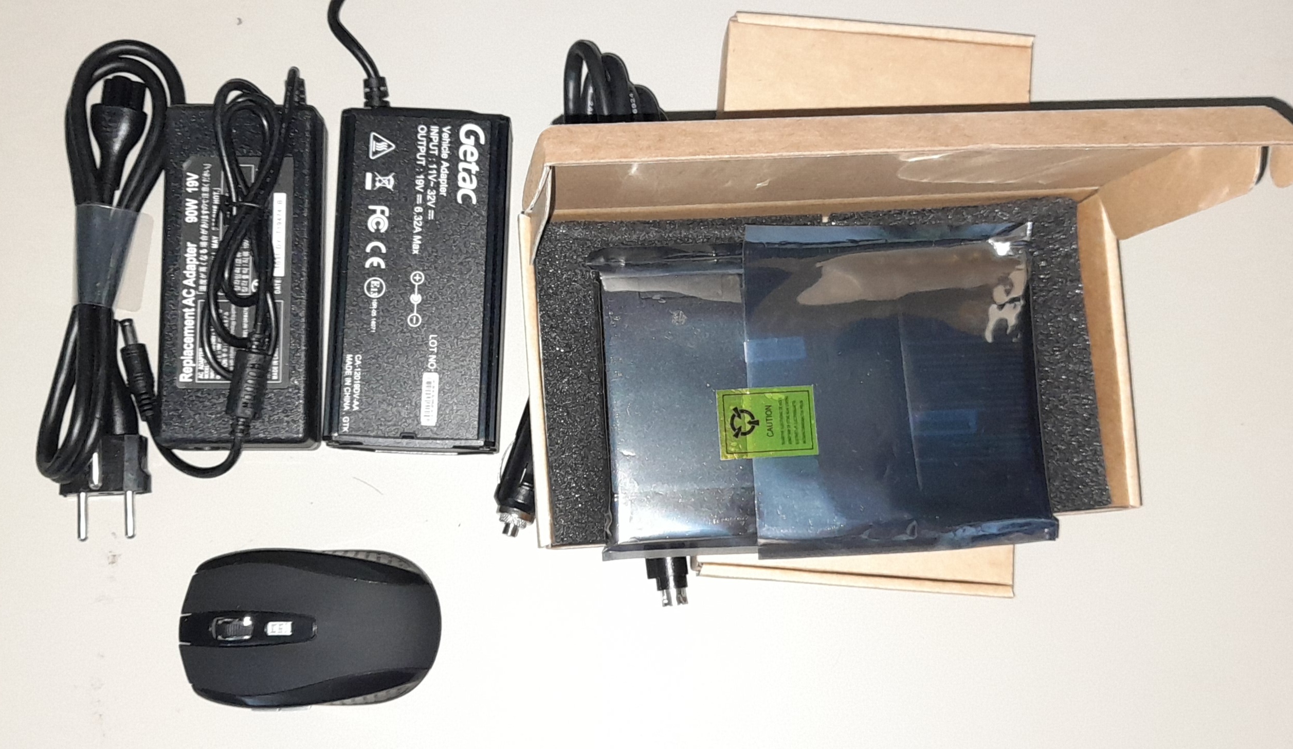 FULLY RUGGED GETAC F110 G3 CORE i7/16GB RAM/4G-LTE/GPS/NEW BATTERIES/MOUSE/STAND