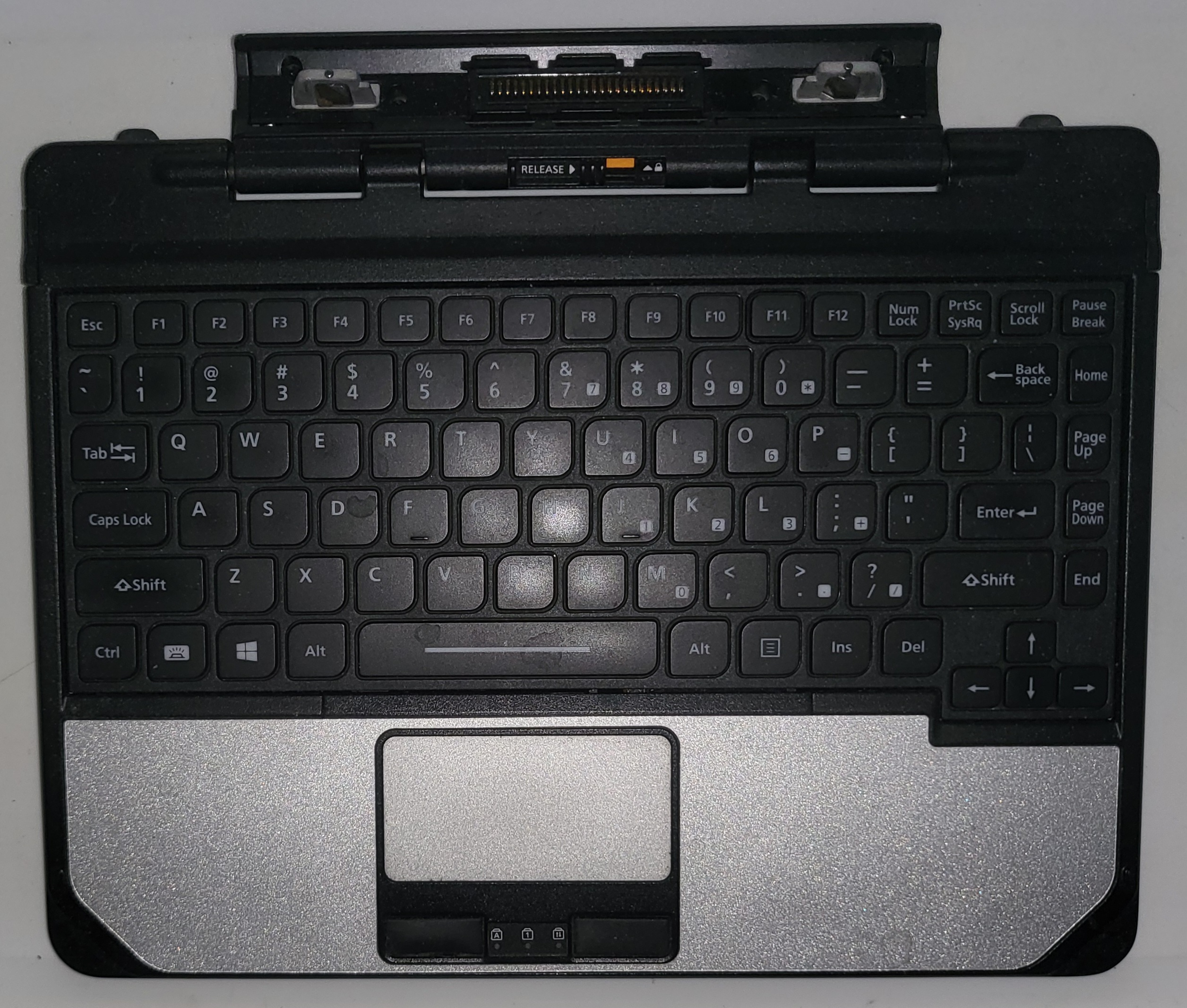 FULLY RUGGED PANASONIC TOUGHBOOK CF-33 KEYBOARD DOCK WITH US QWERTY LAYOUT