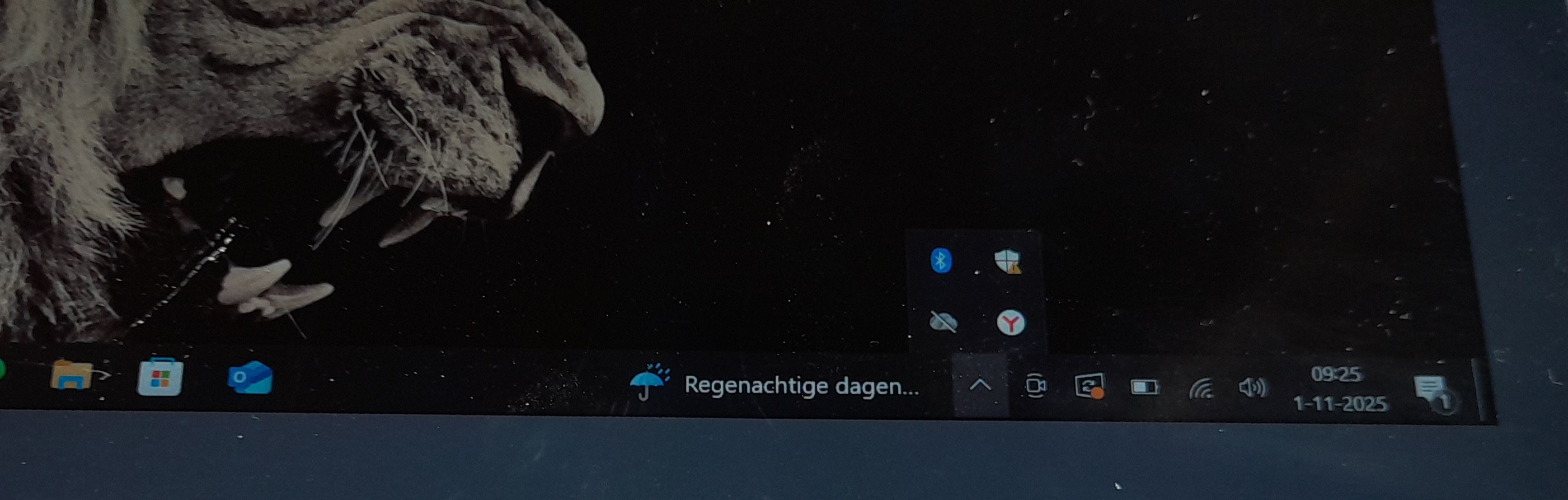 FULLY RUGGED DELL 7212 WITH 1TB SSD 8GB RAM KEYBOARD + MOUSE