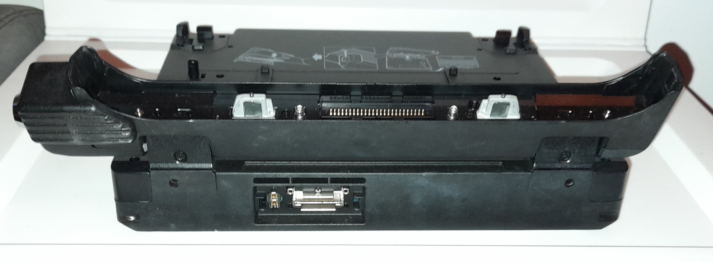 FULLY RUGGED PANASONIC TOUGHBOOK CF-33 - 14" Intel Core i5 - 1TB NEW SSD, DOCKING STATION, BACKLIT KEYBOARD HEAVY DUTY VEHICLE CHARGER QHD TOUCHSCREEN