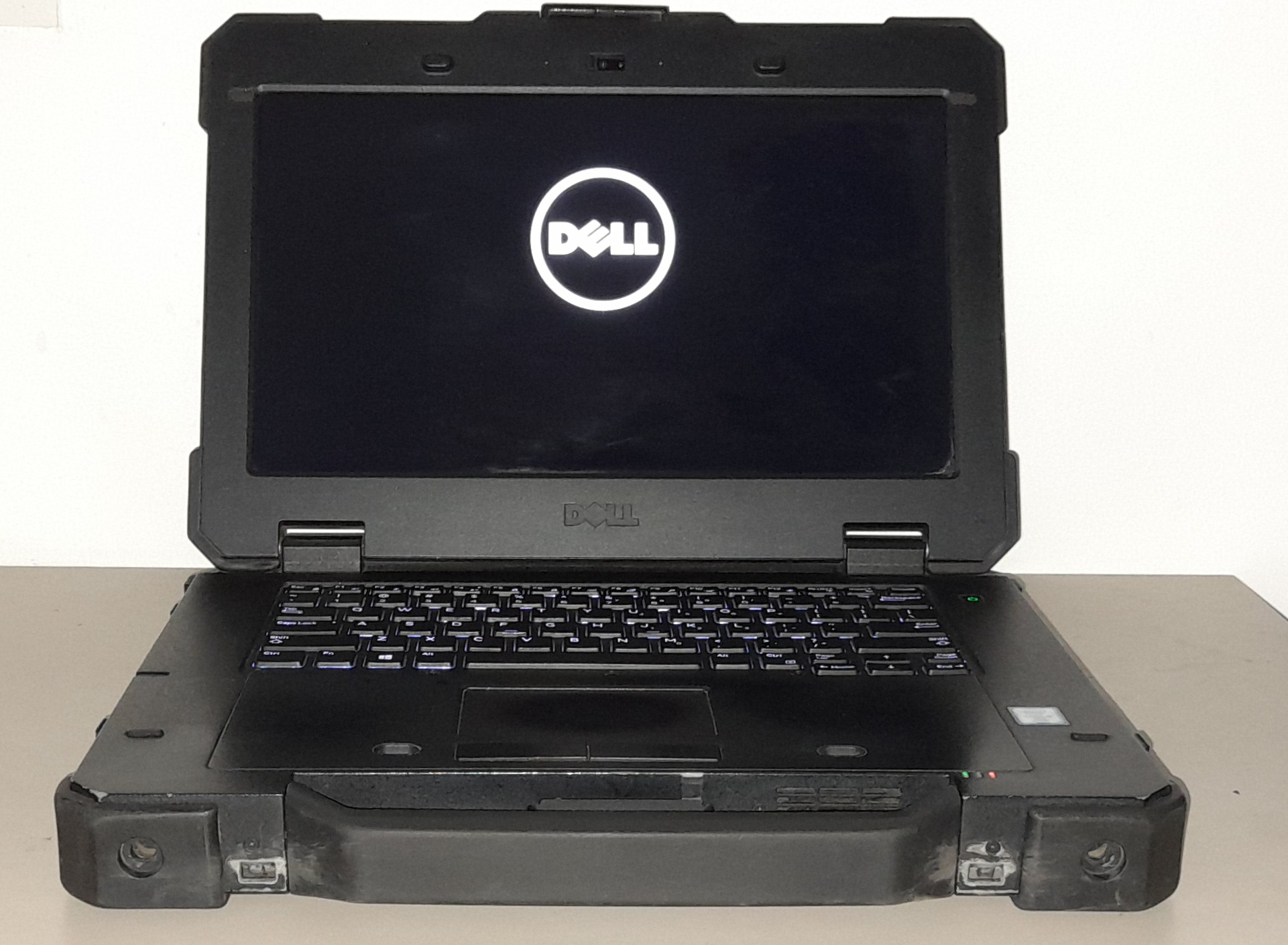 FULLY RUGGED DELL EXTREME 7414 CORE i7 WITH 32GB RAM/256GB SSD/HDMI/SERIAL PORTS/DVDRW DRIVE/SIM CARD