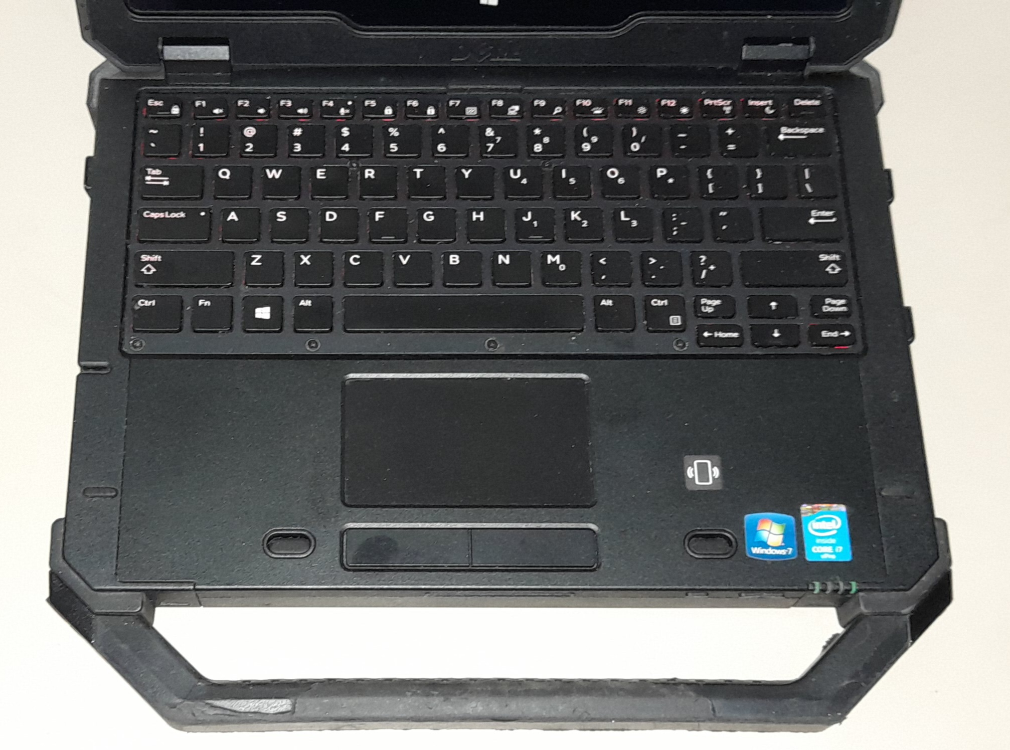 FULLY RUGGED DELL EXTREME 7204 CORE i7 WITH 16GB RAM/128GB SSD/HDMI/SERIAL PORTS