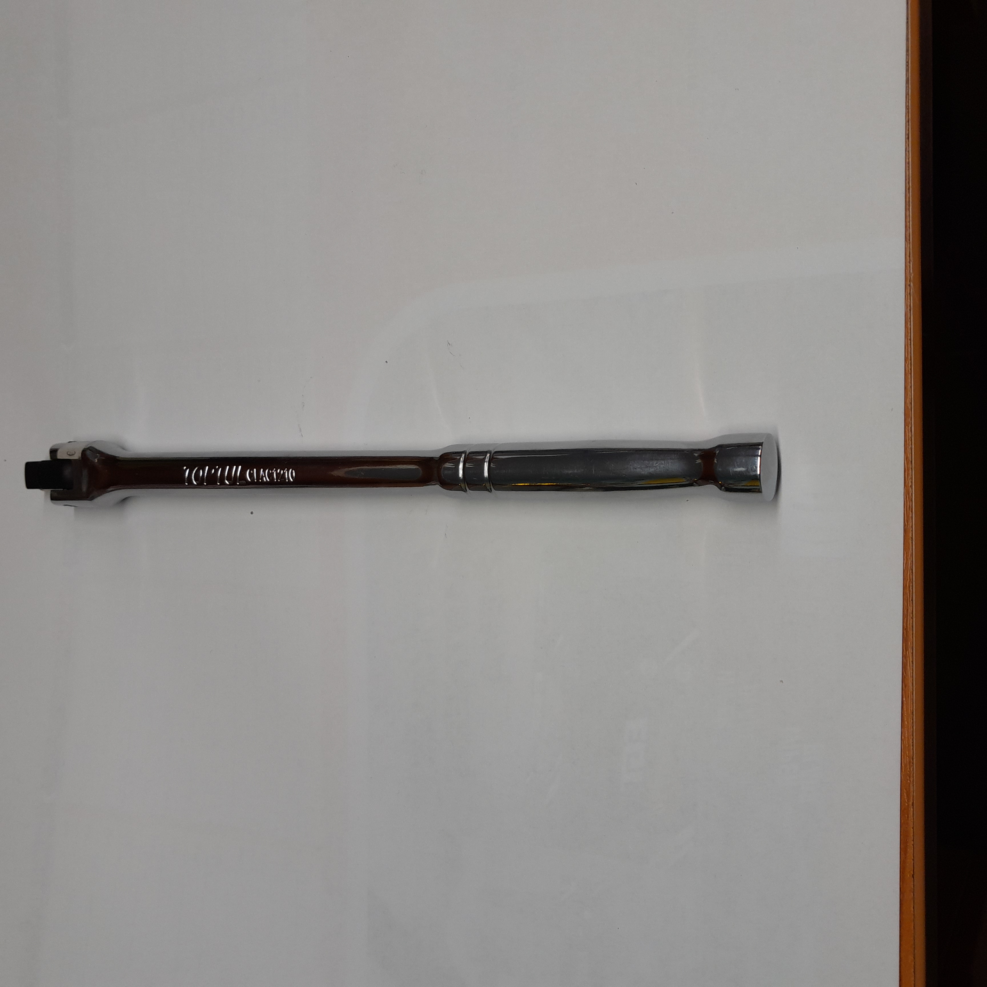 Raktas 3/8 kvadratas