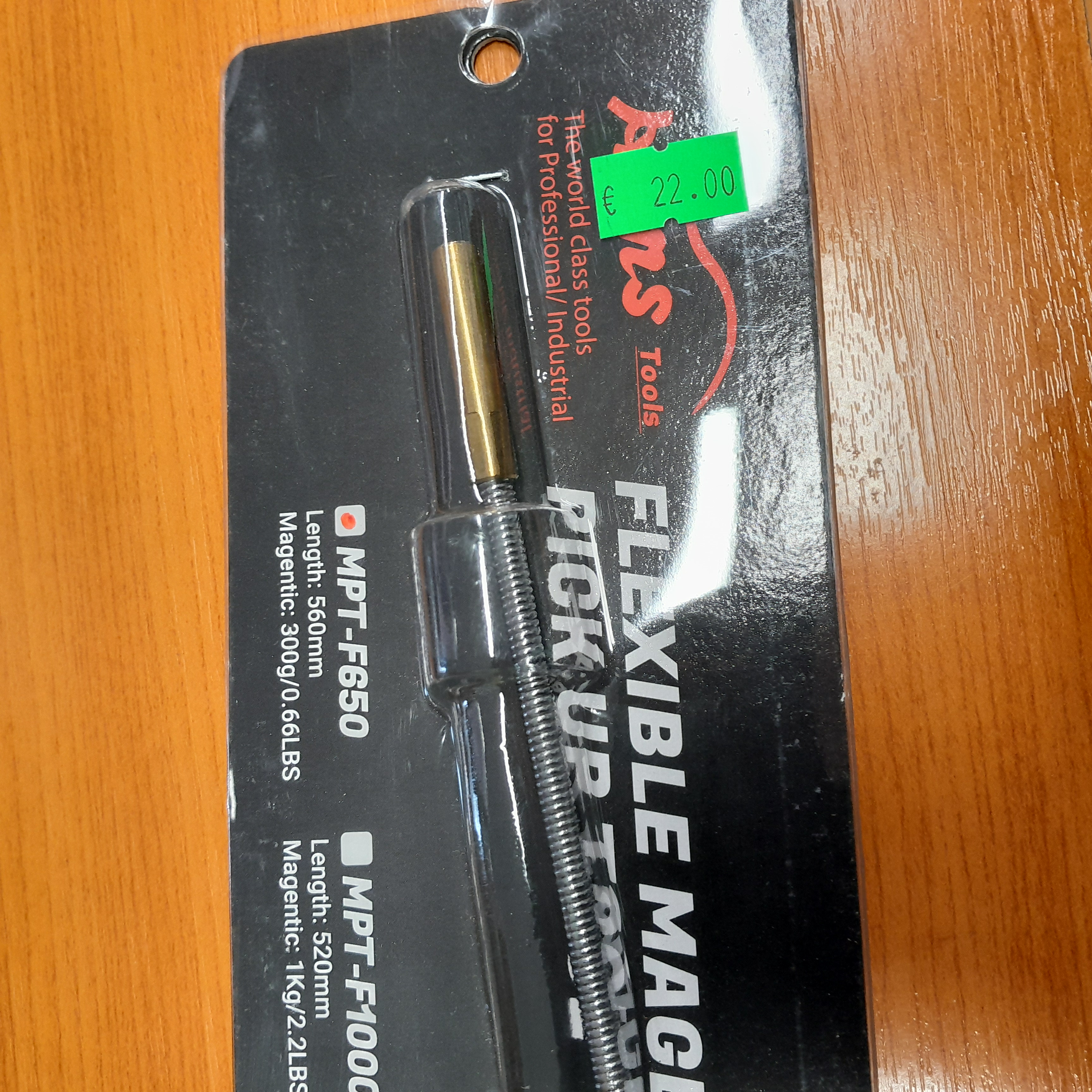 magnetas su ilga rankena ilgis 56 cm