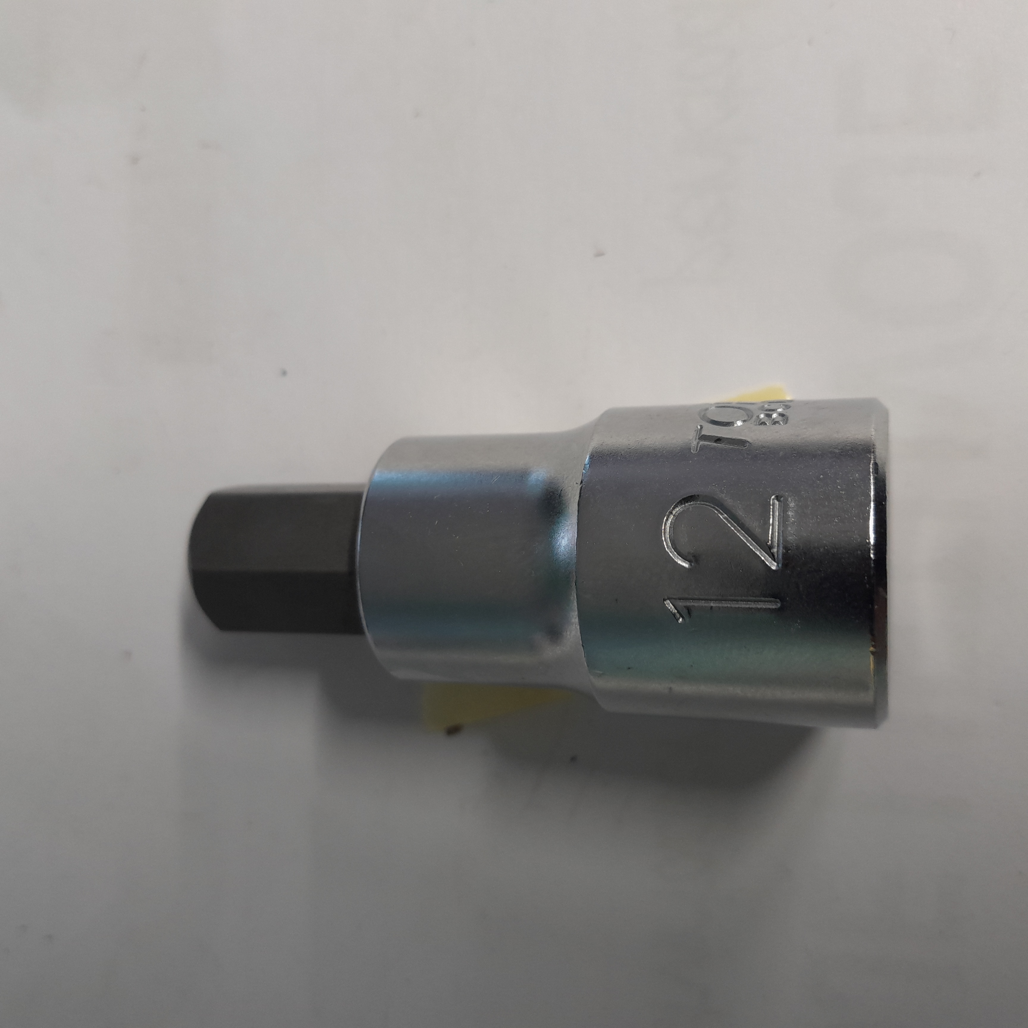 sesiakampis 12 su kvadratu 1/2