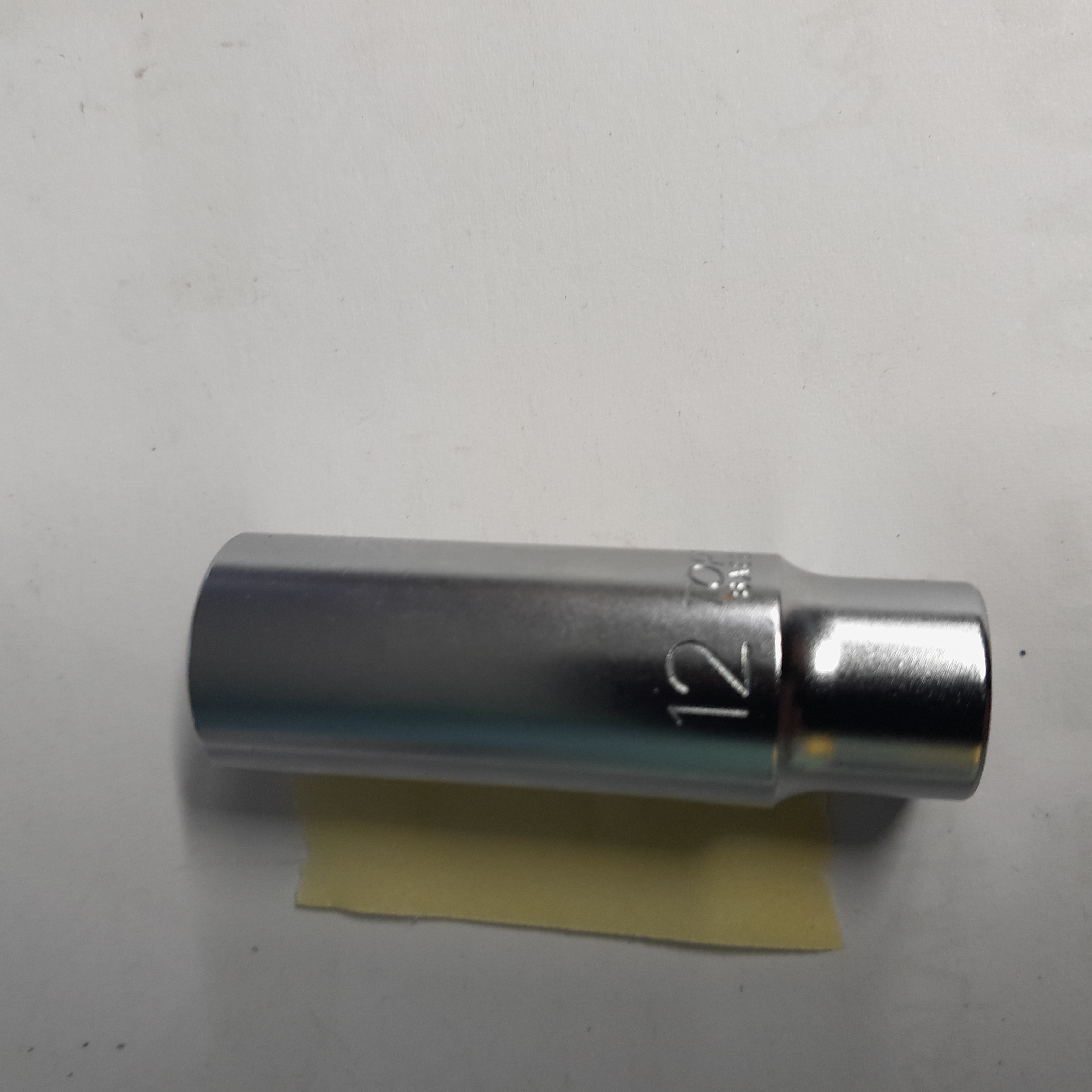 galvute ilga 12 su kvadratu 1/4