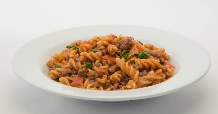 Pasta de tornillo a la boloñesa