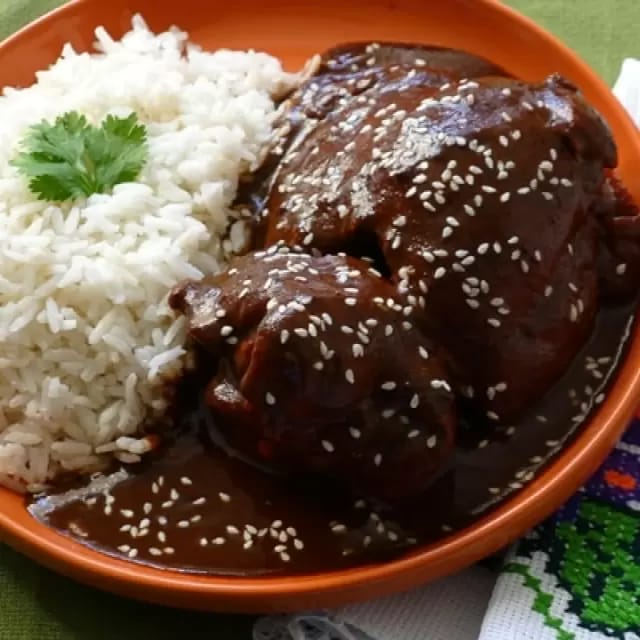 Pollo con mole