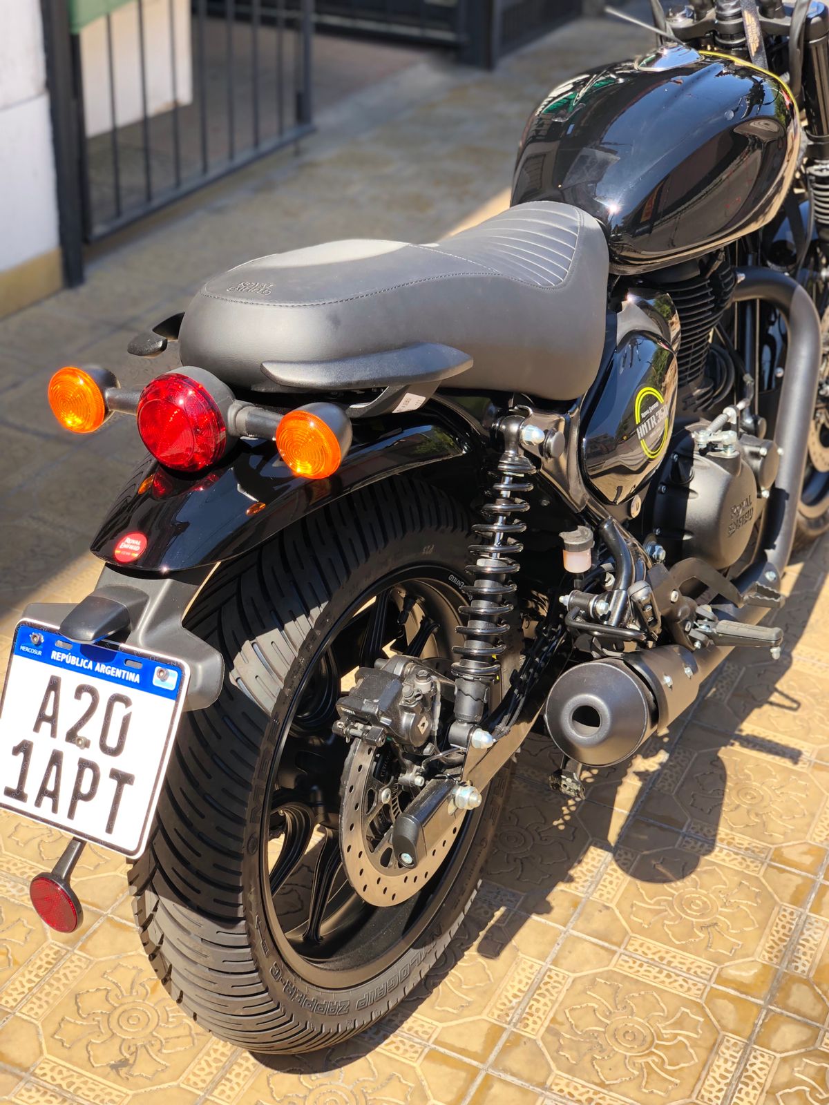 ROYAL ENFIELD HUNTR 350