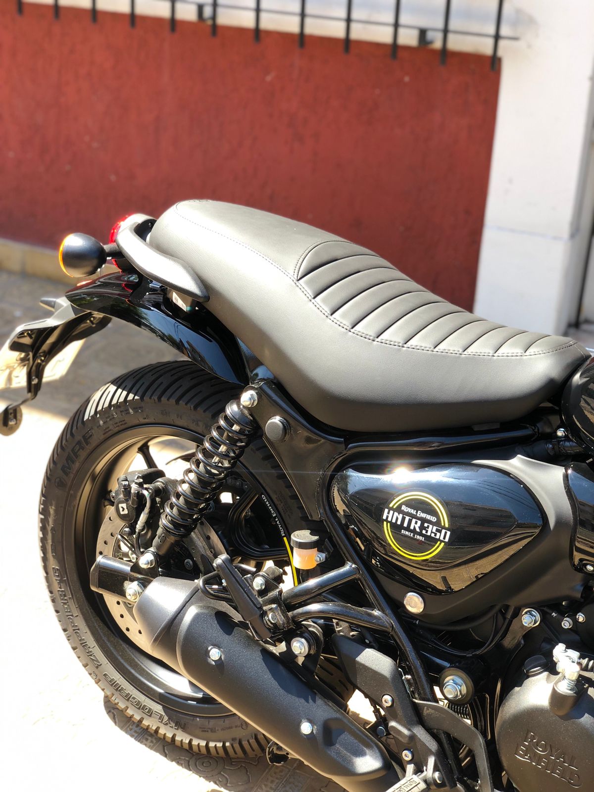 ROYAL ENFIELD HUNTR 350