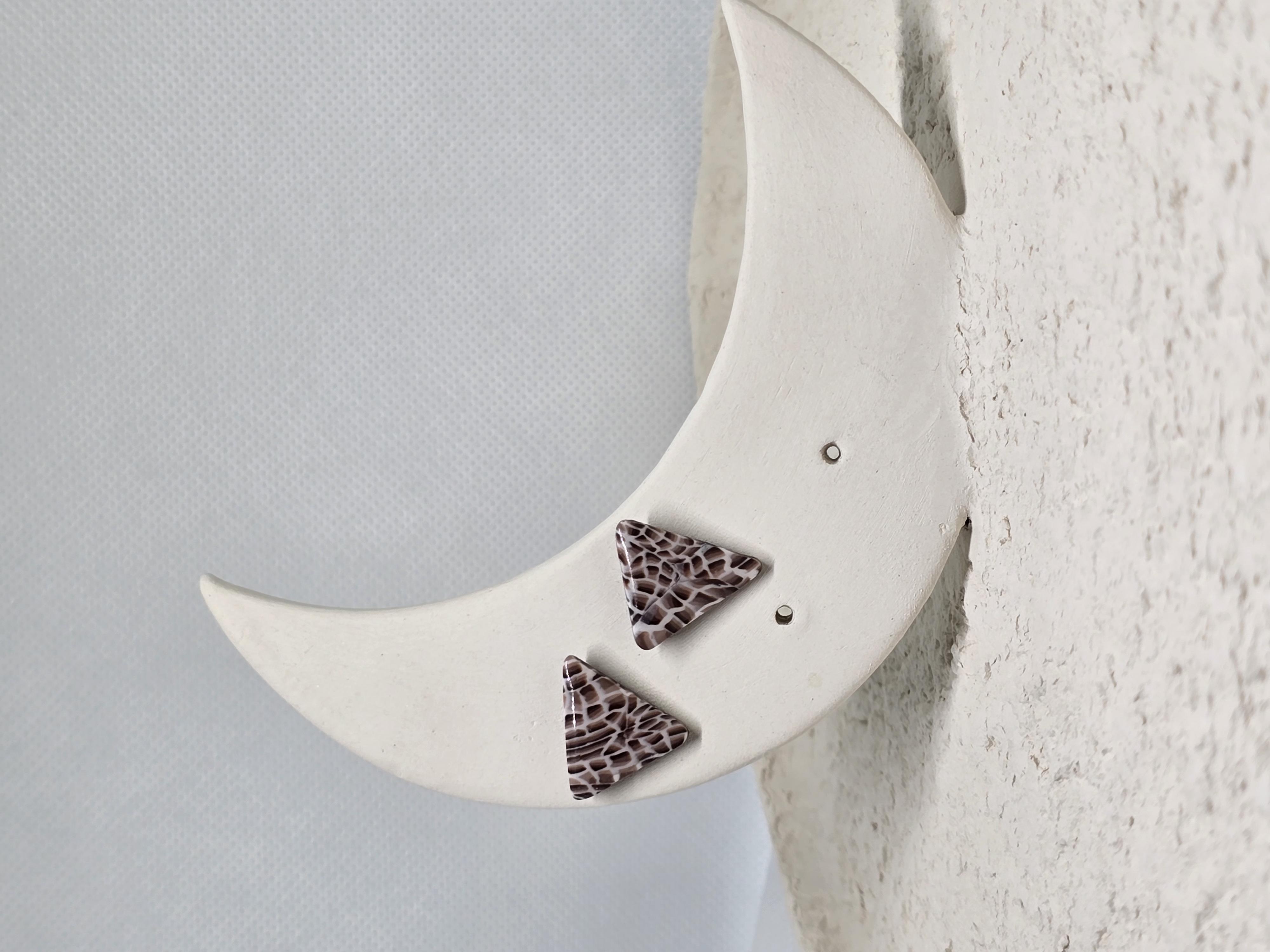 Raiba gegužė - trys kampai