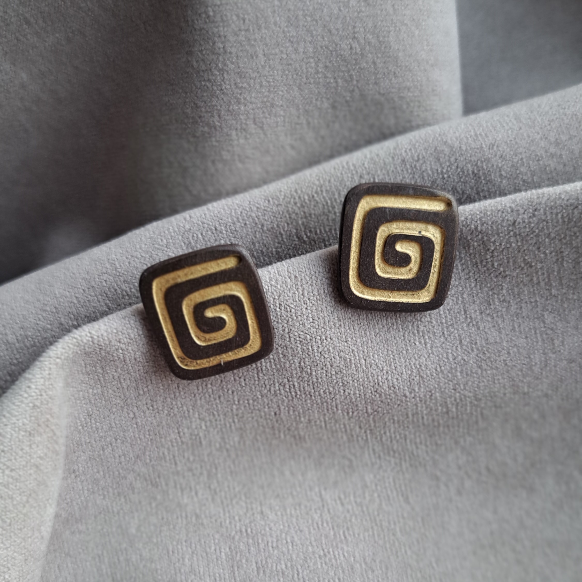 Keturkampis labirintas (dvi spalvos)