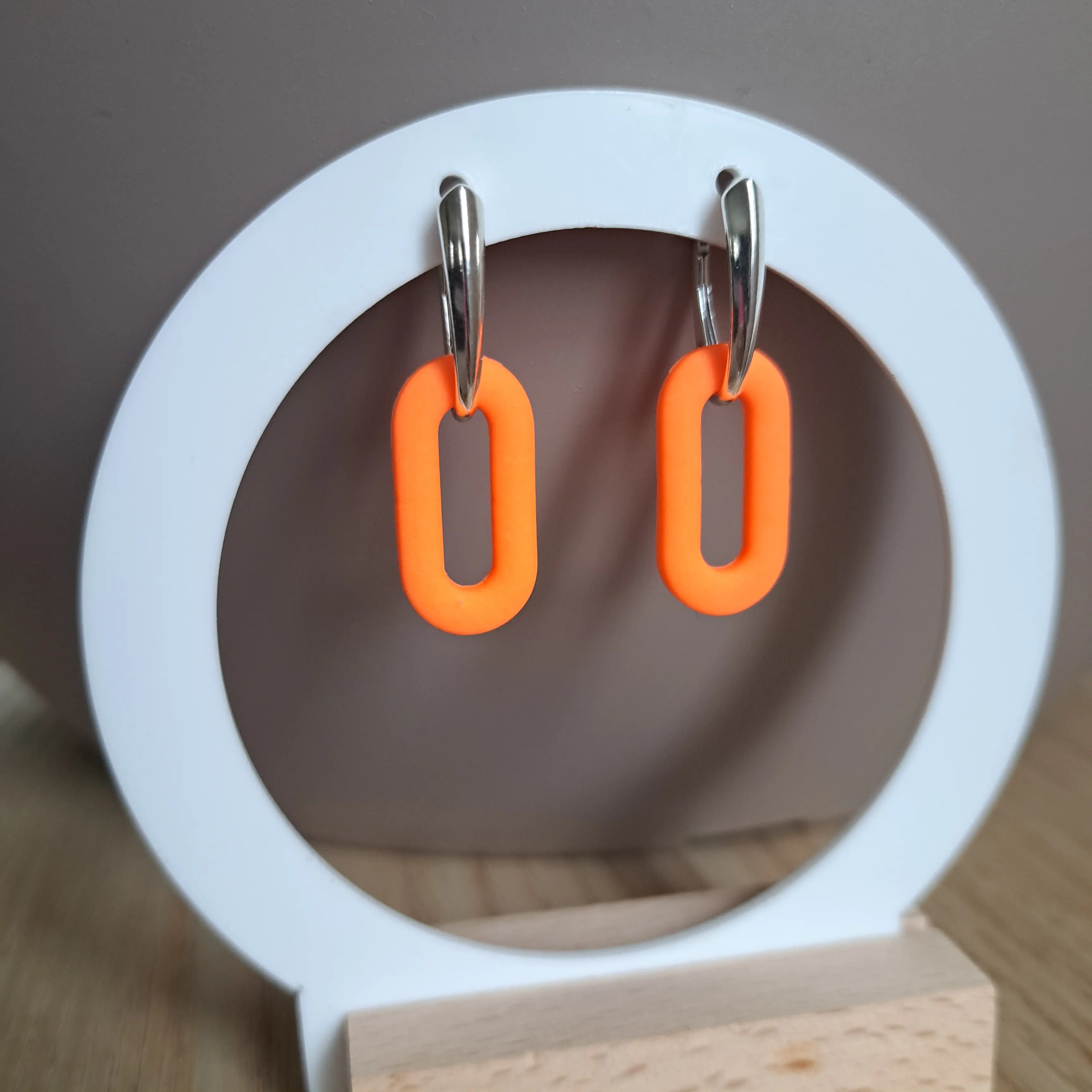 Ryškūs auskarai (neoninė oranžinė)