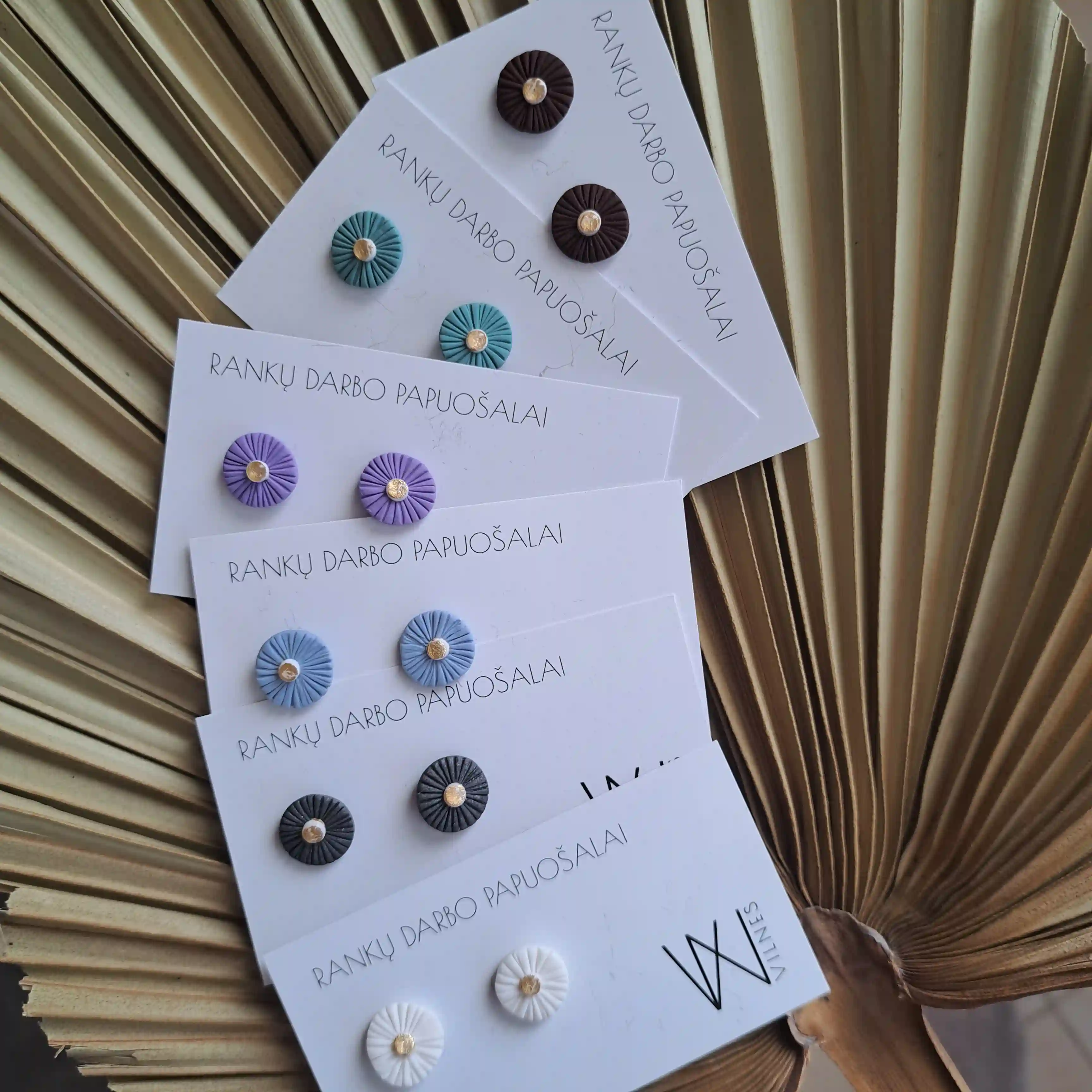 Nedidelės gėlytės (keletas spalvų)