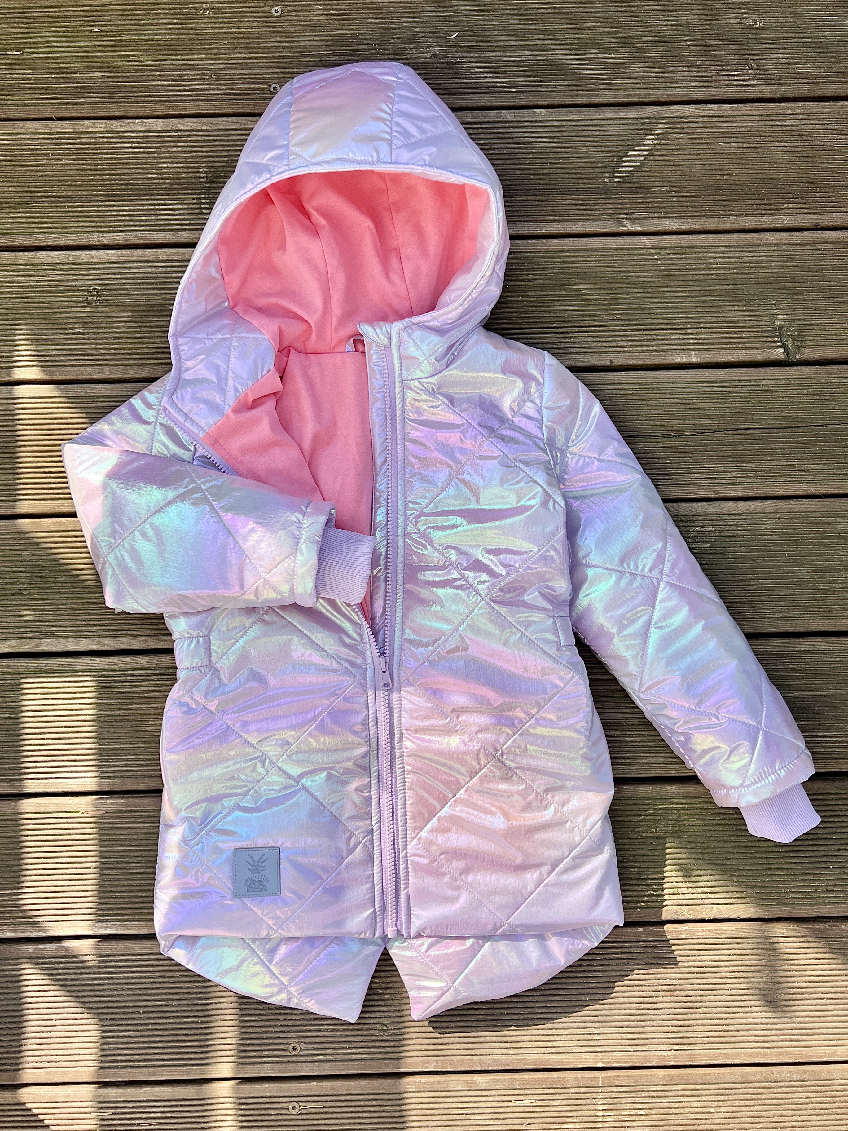 Unicorn striukė sutraukta nugara