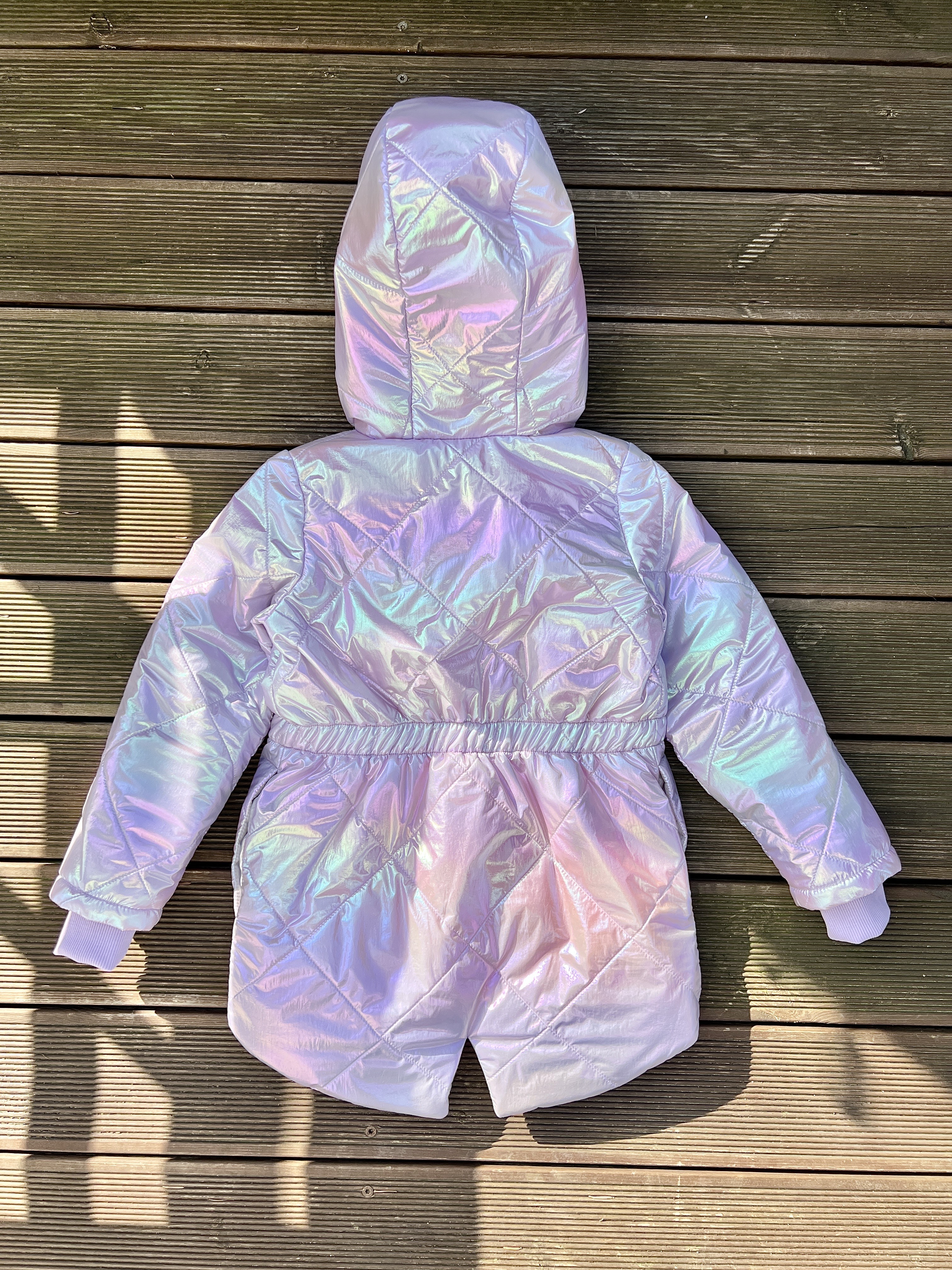Unicorn striukė sutraukta nugara