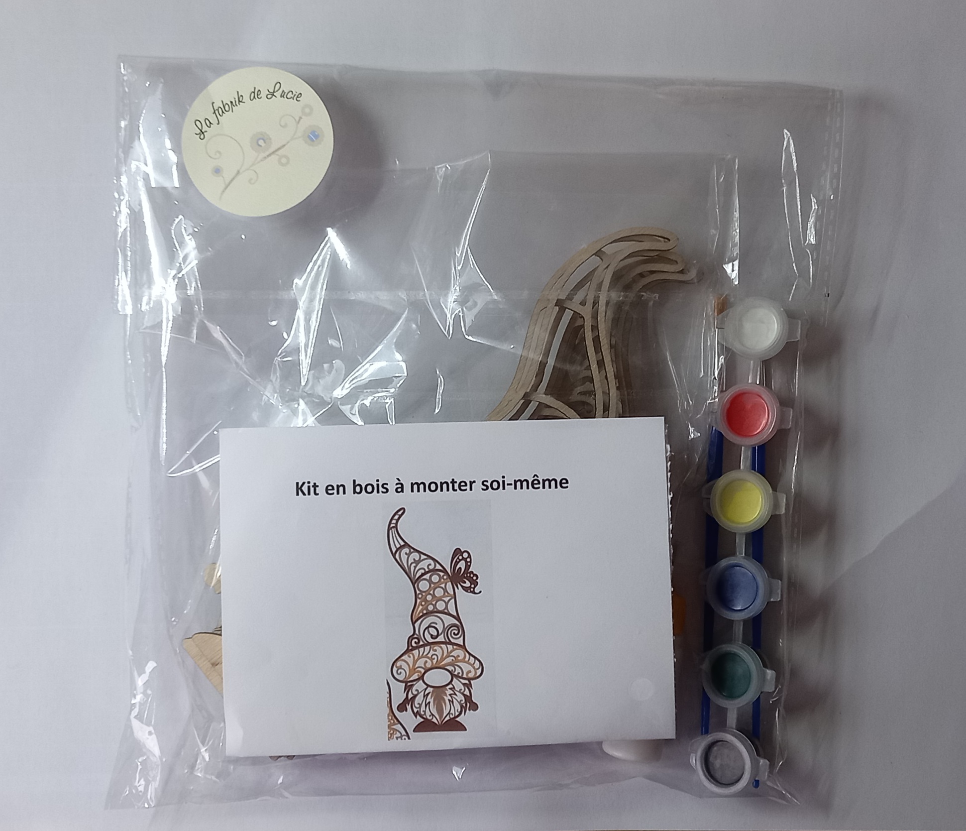 Kit en bois Gnome papillon sur bonnet