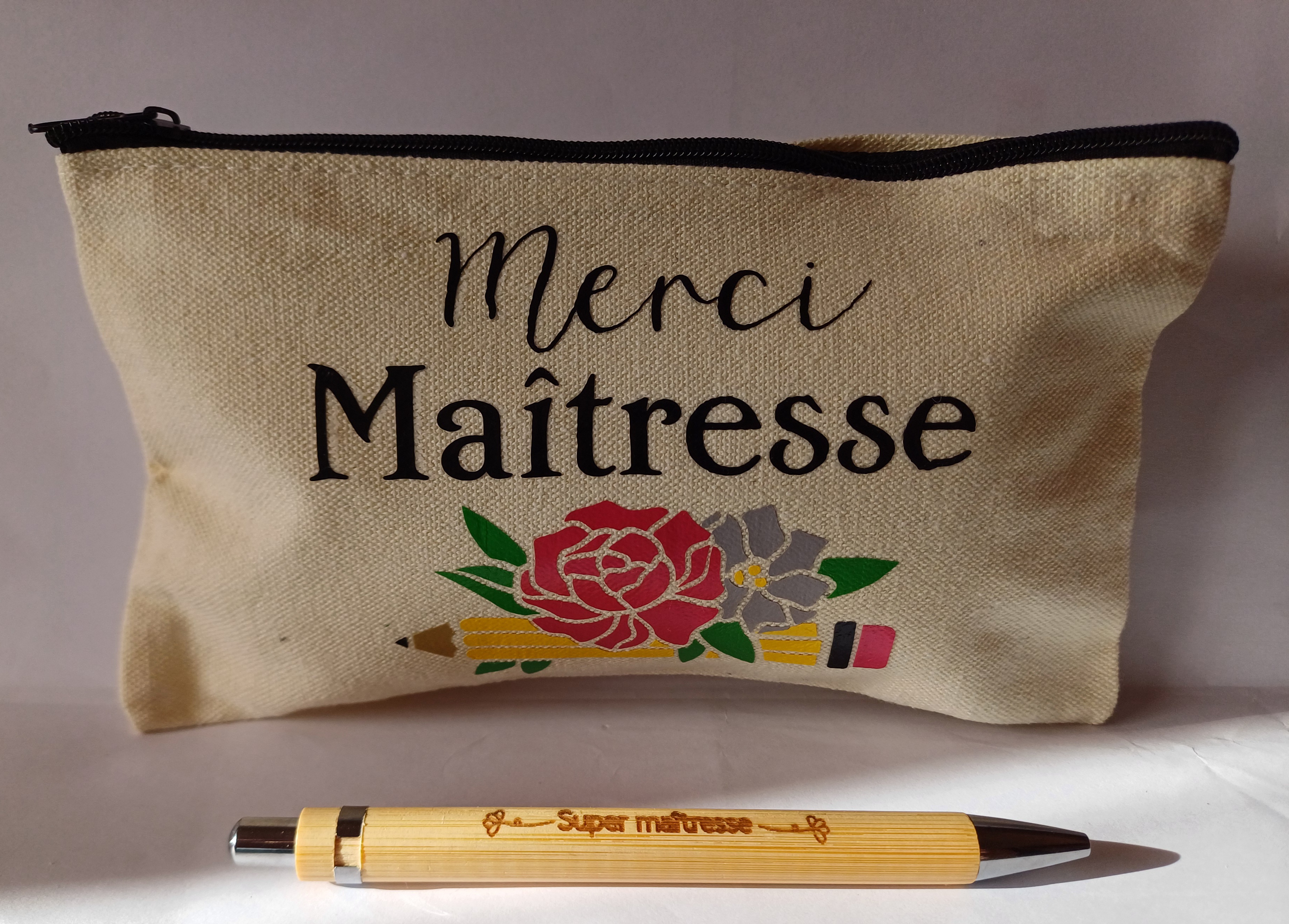 Pochette multifonction "Merci Maîtresse" 