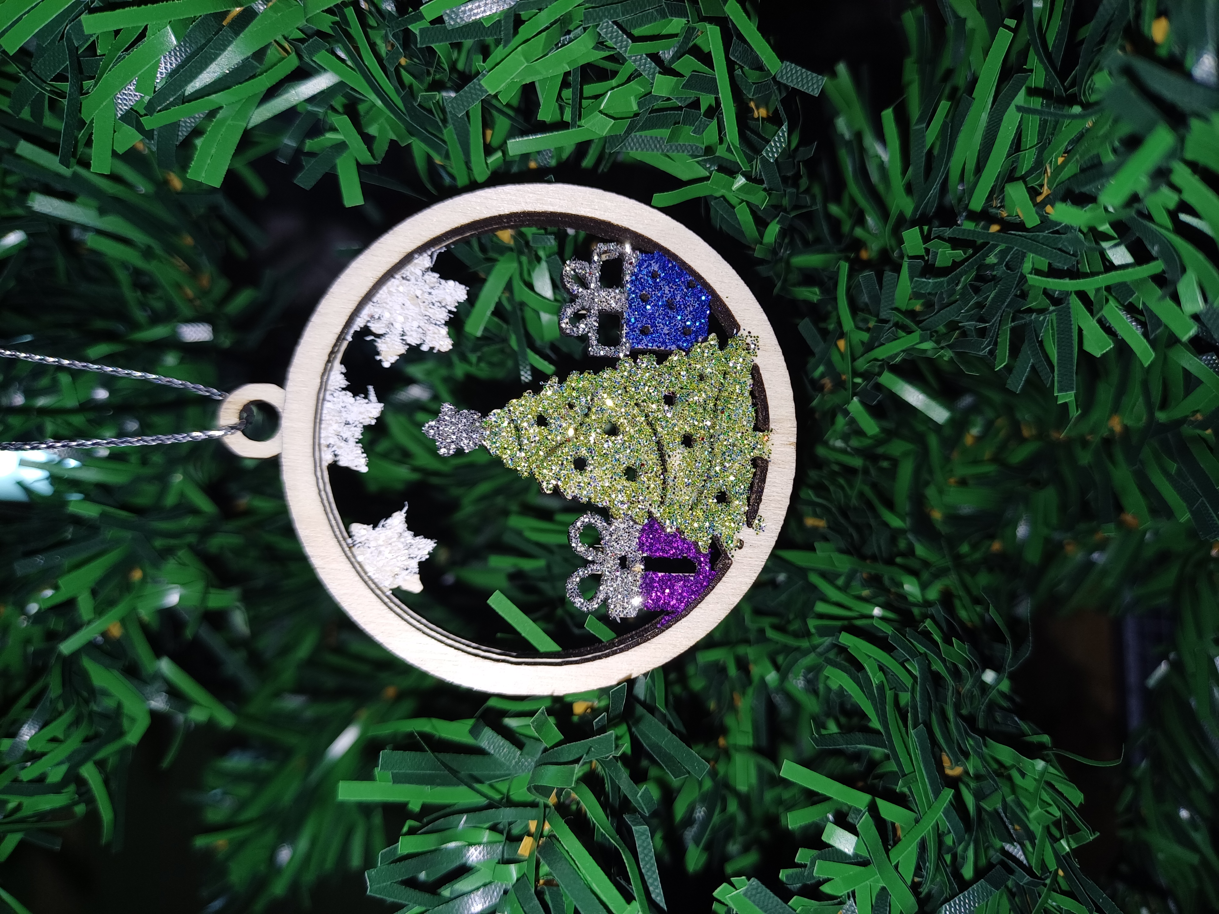 Suspension de sapin " Sapin cadeaux"
