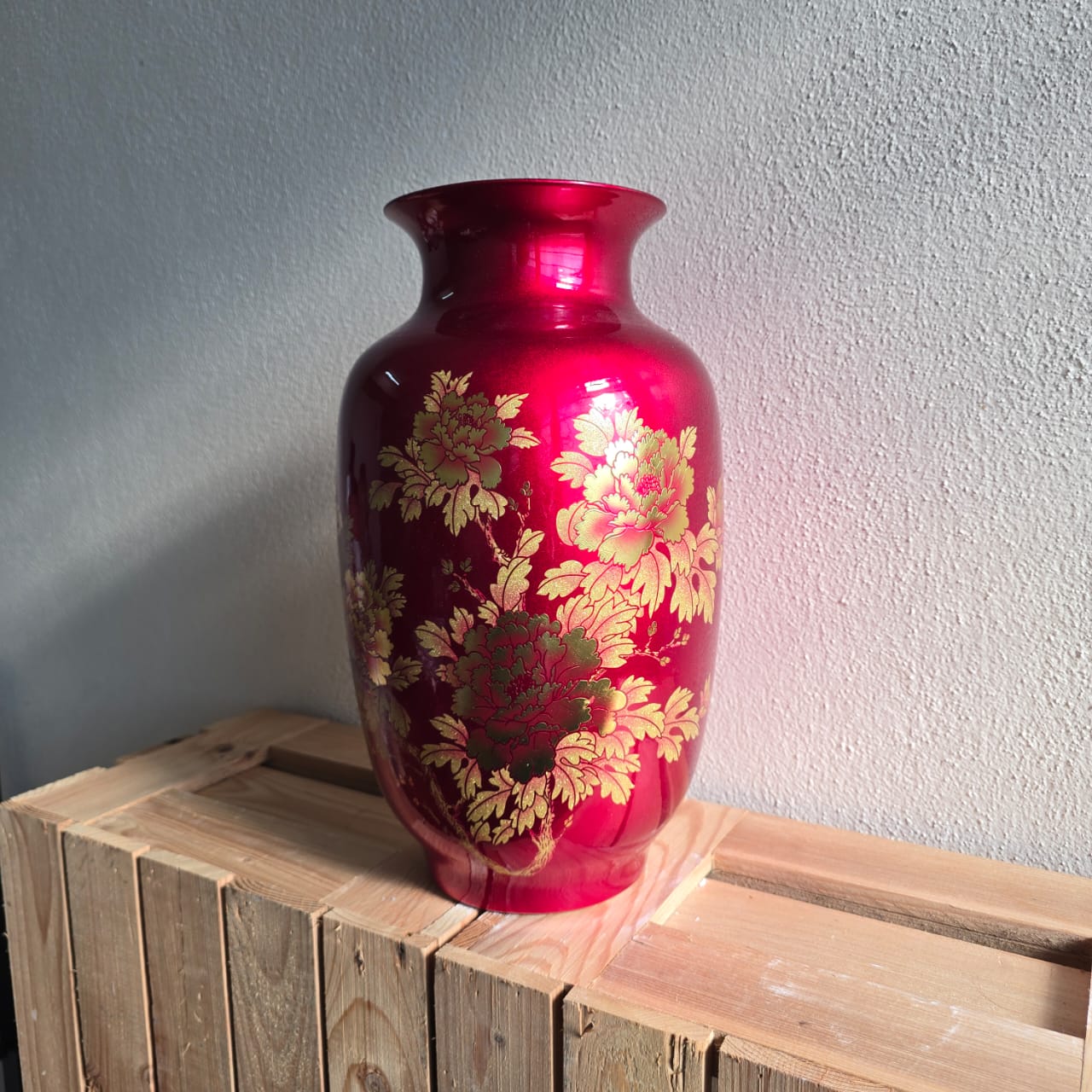 Red Floral Decorative Vase
