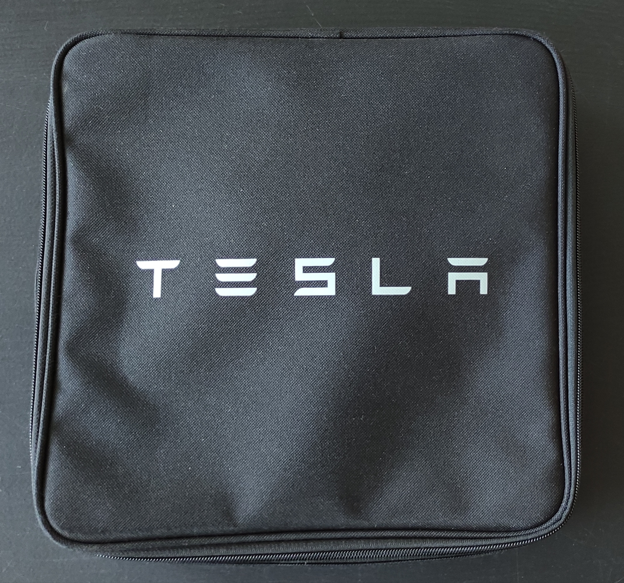 Tesla įkroviklis 32A Type2