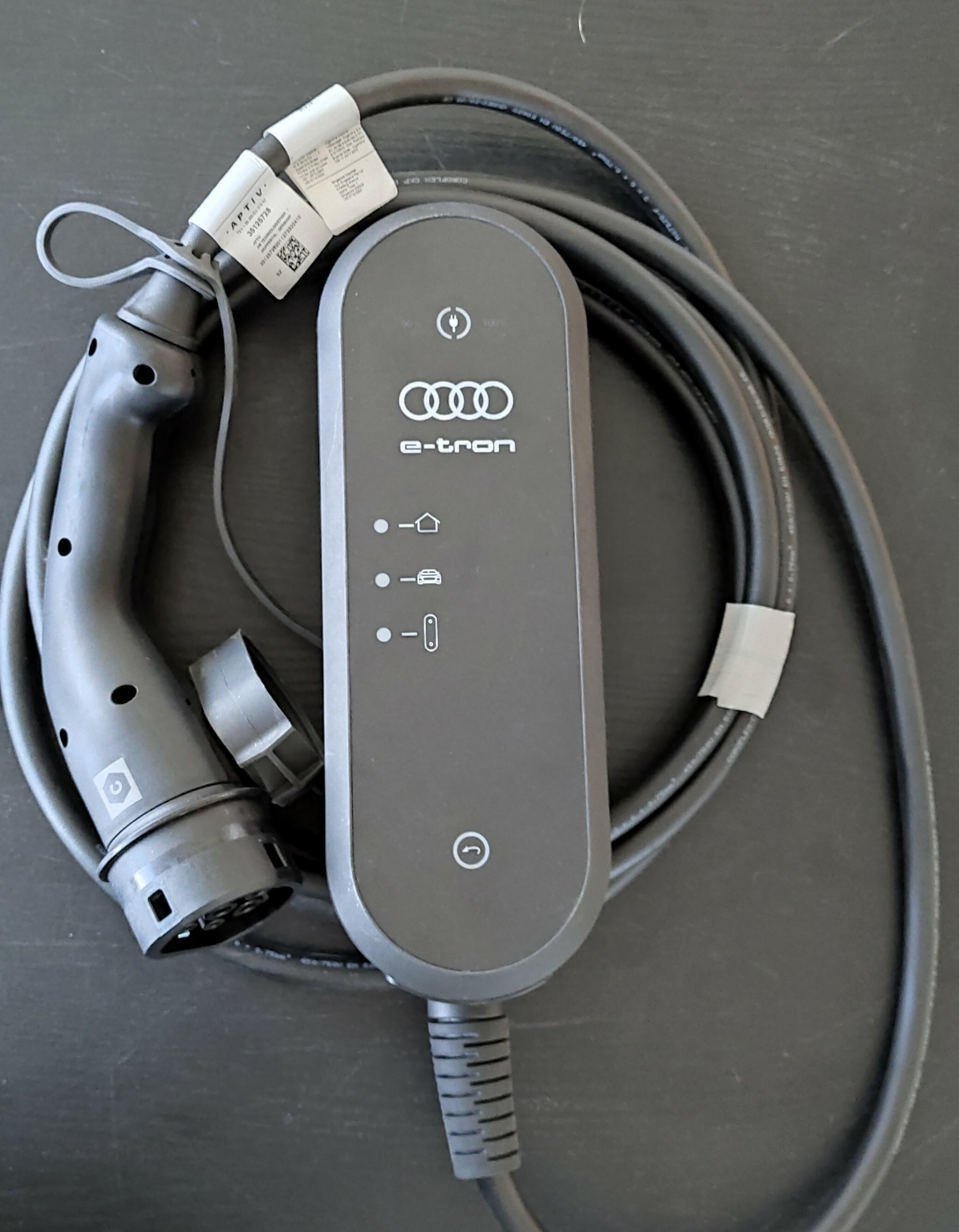Audi elektromobilio nešiojamas įkrovėjas, Type 2, 7,2 kW, 5m, 32A