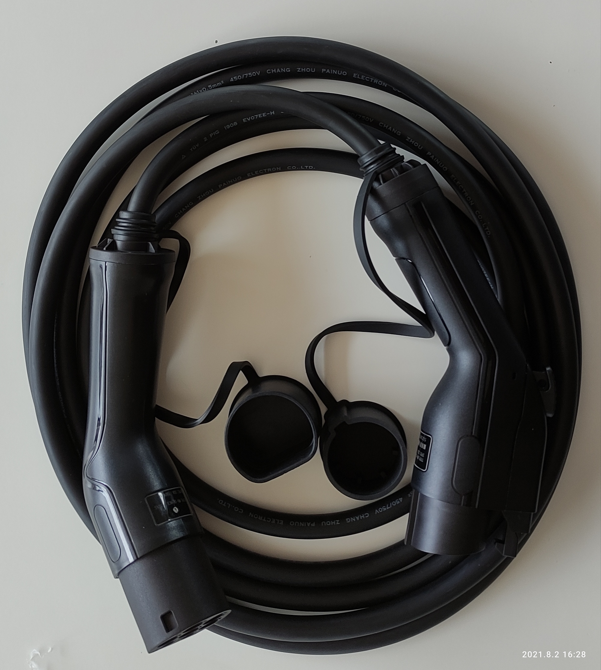 Įkrovimo kabelis Type 1 - Type 2 jungiamas į įkrovimo stotelę 32A, 1 Fazė, 7 KW 5 metrų ilgio