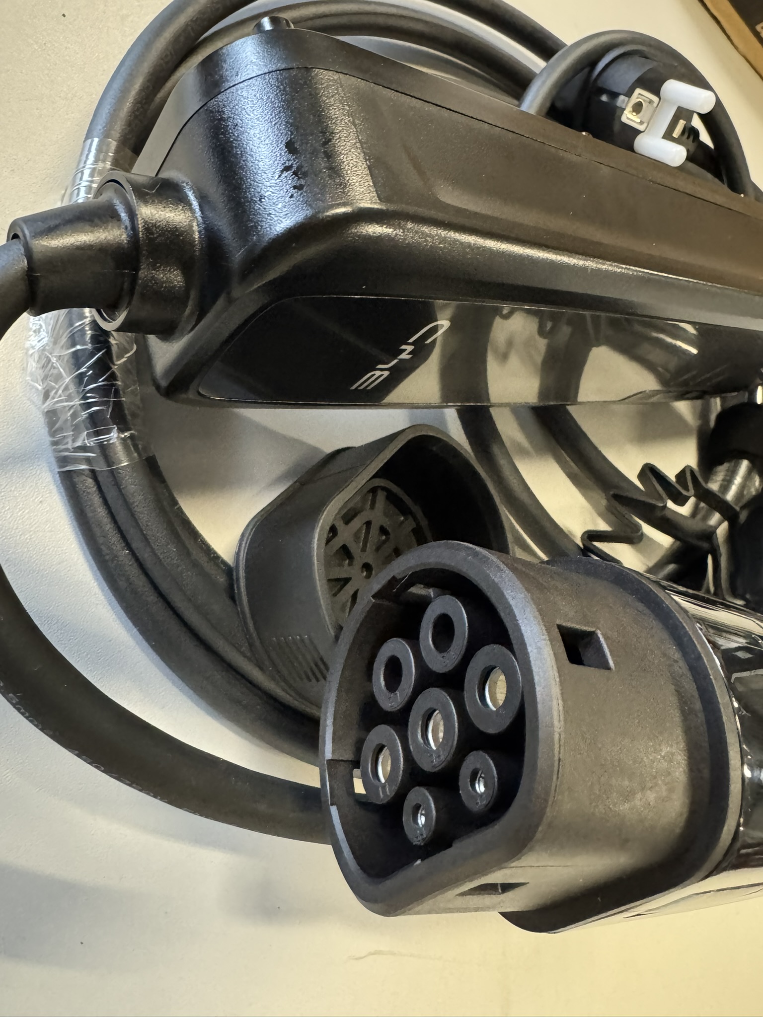 BYD elektromobilio kroviklis 10A (2,3kW) 