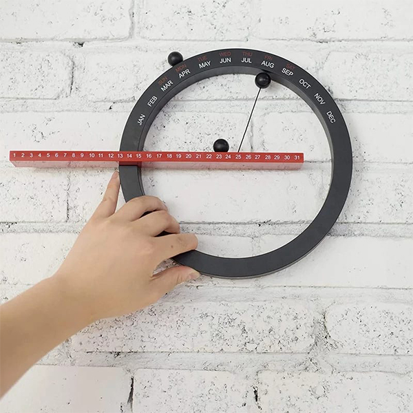 Magnetic Ball Calendar