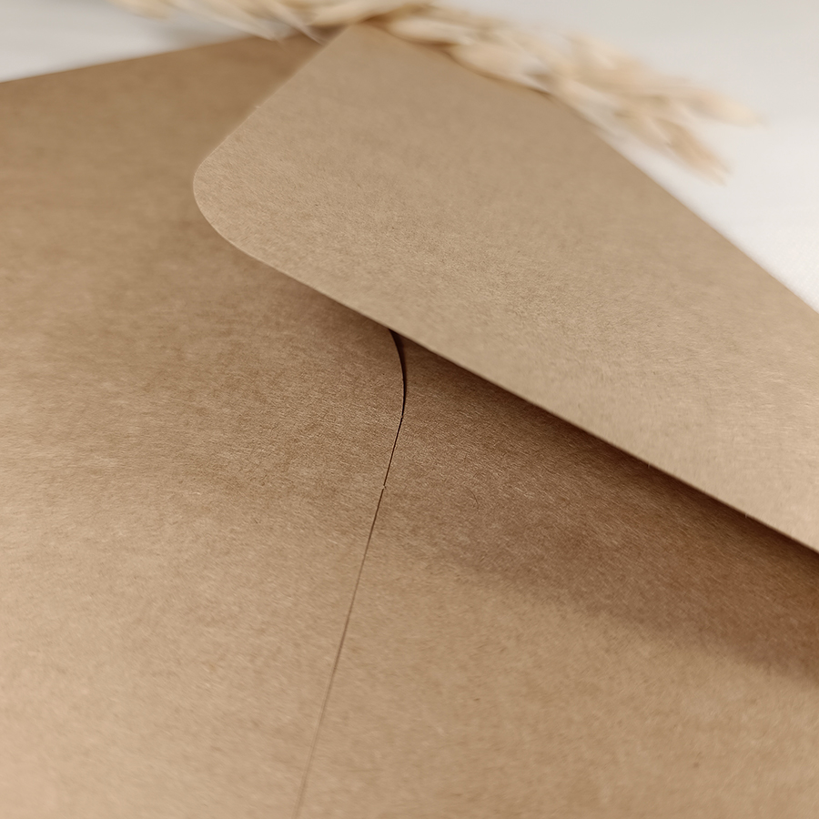 Sobre de PAPEL KRAFT