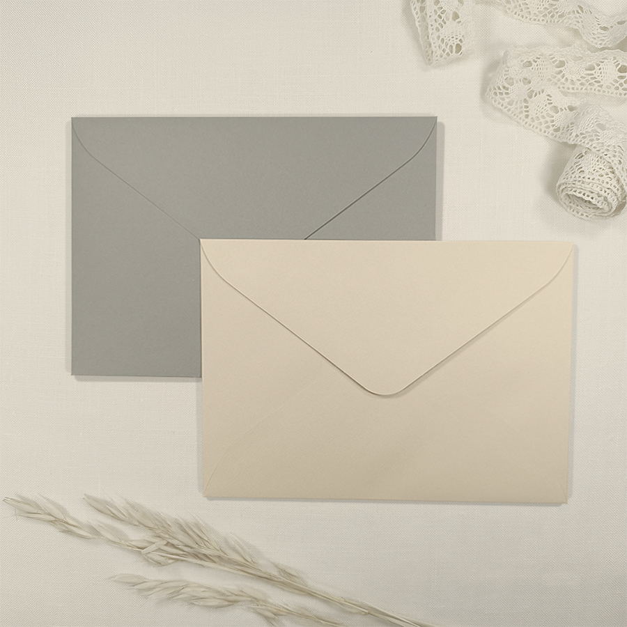 Sobre de papel VERJURADO GRIS