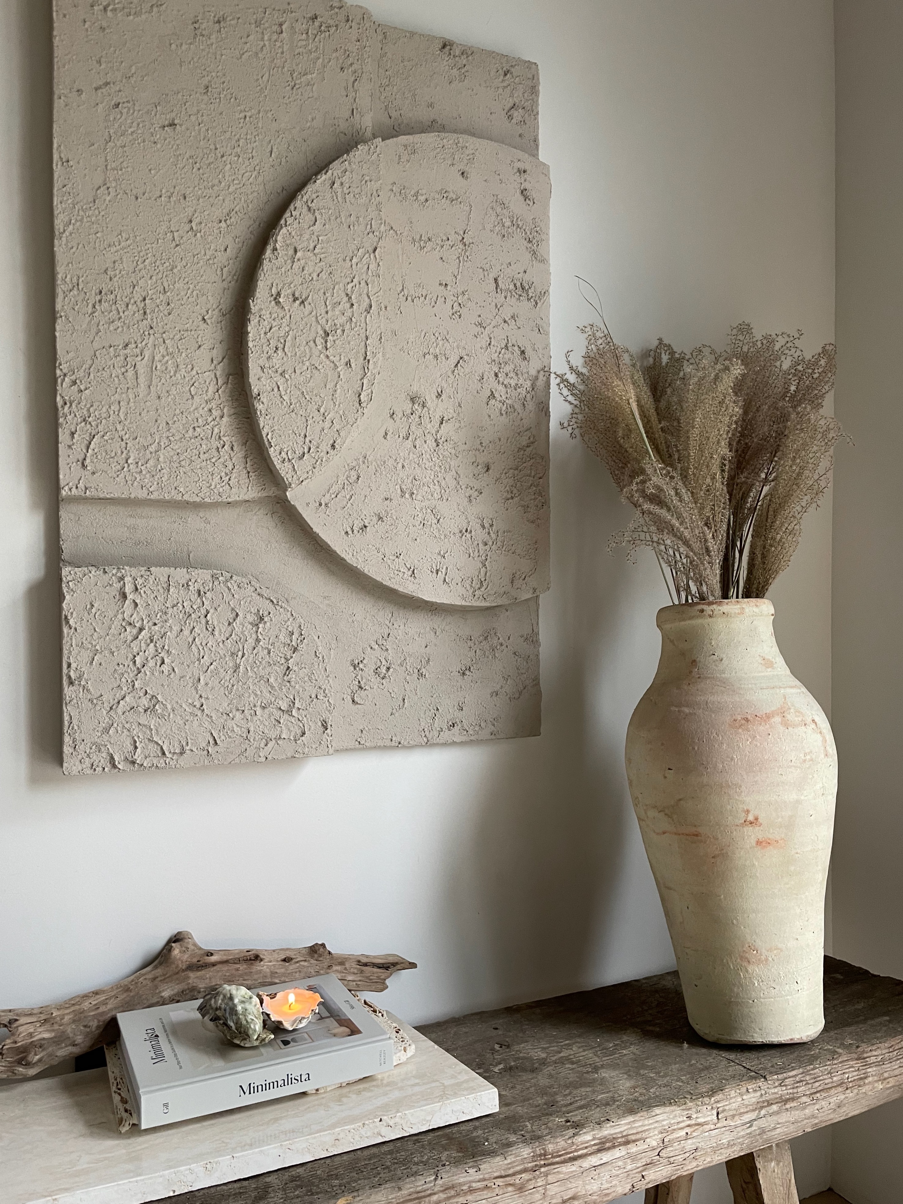 MOONISH, textured