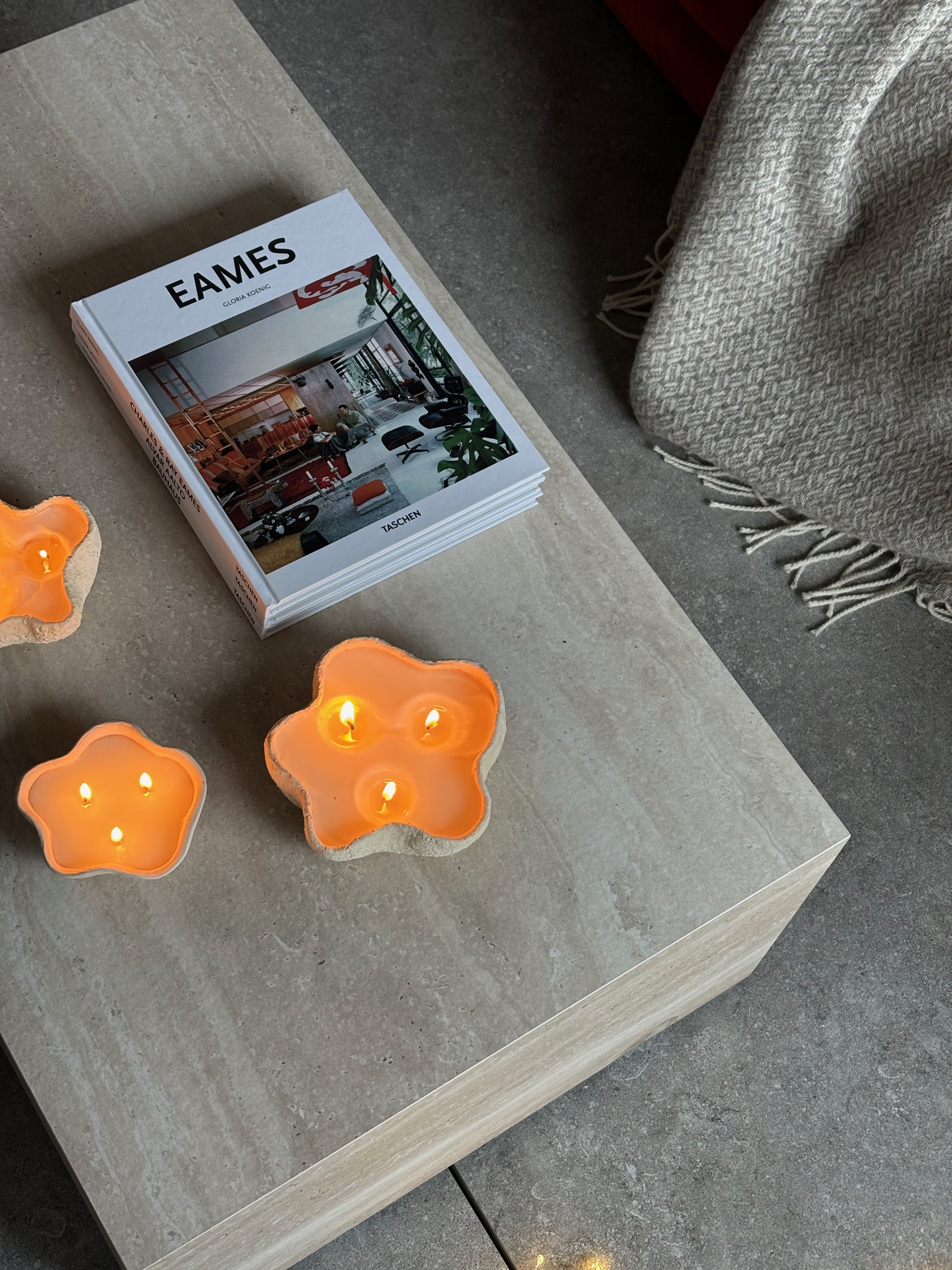 CLOUD organic shape handcrafted candle