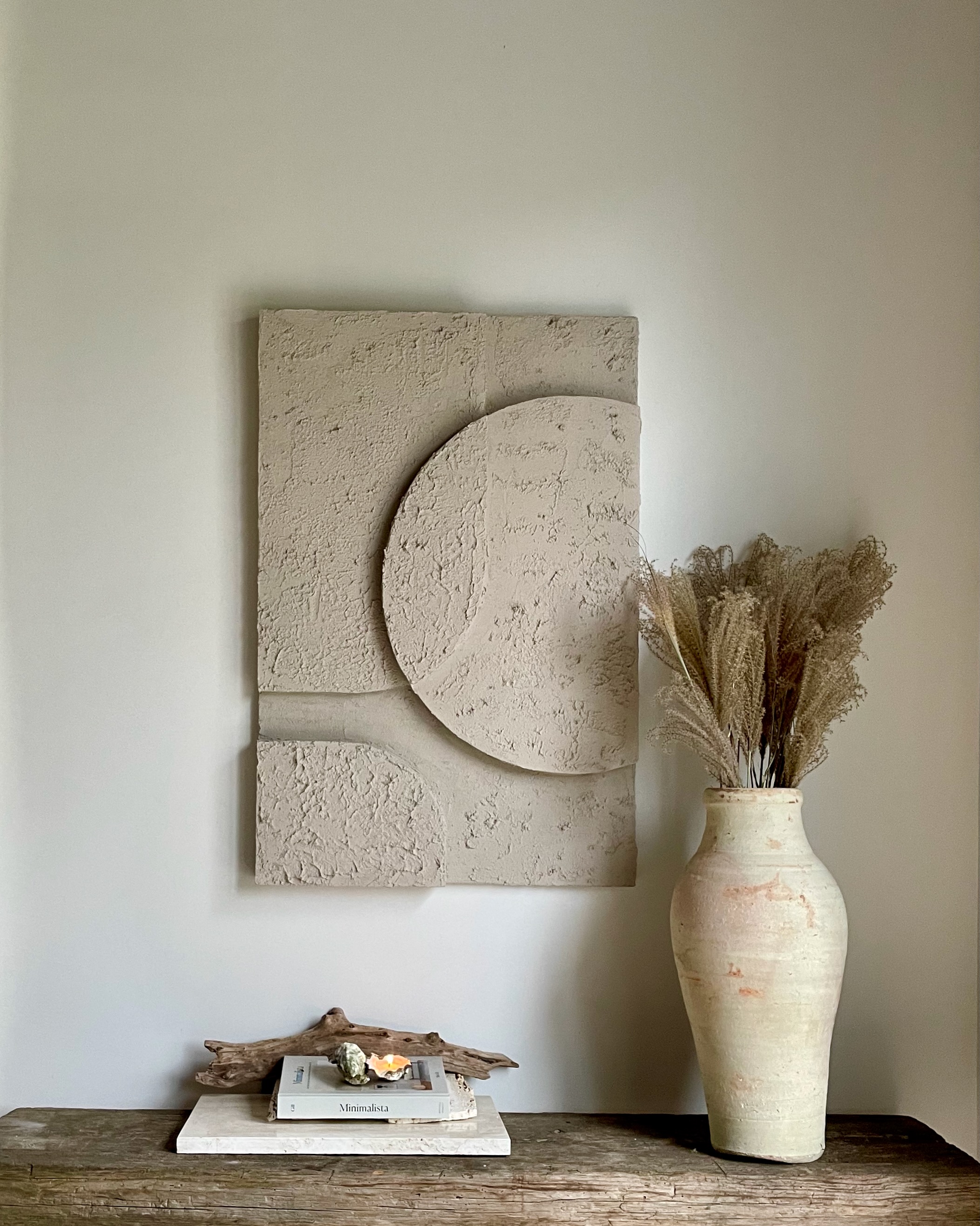 MOONISH, textured