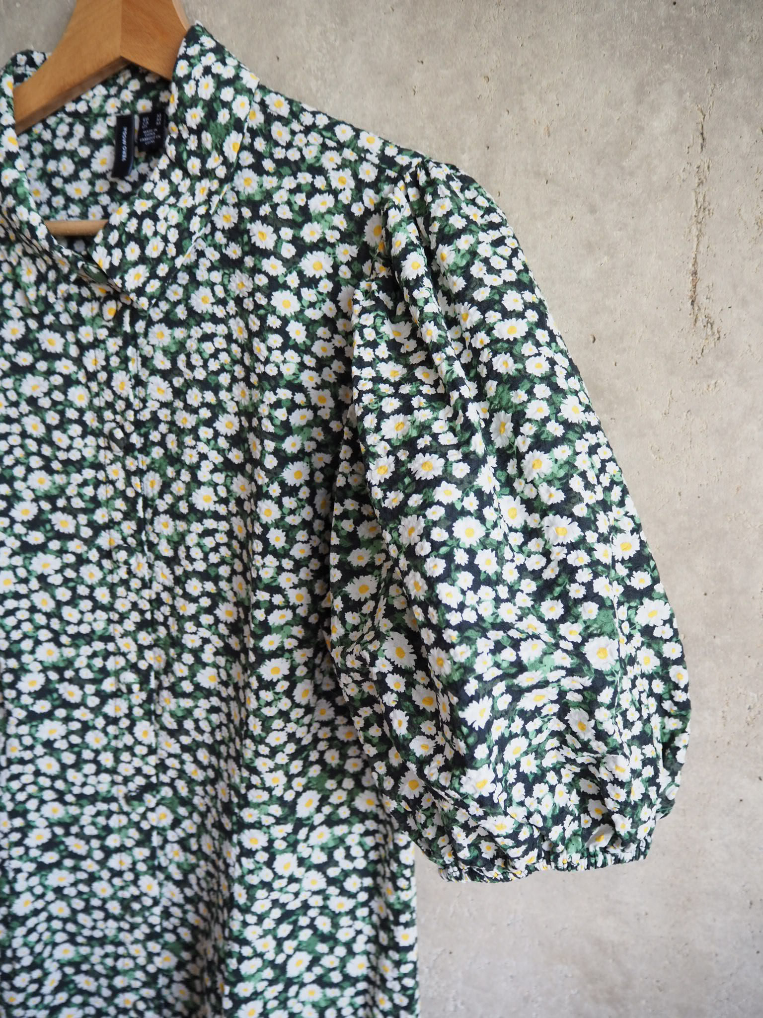 Sukienka w kwiaty Vero Moda