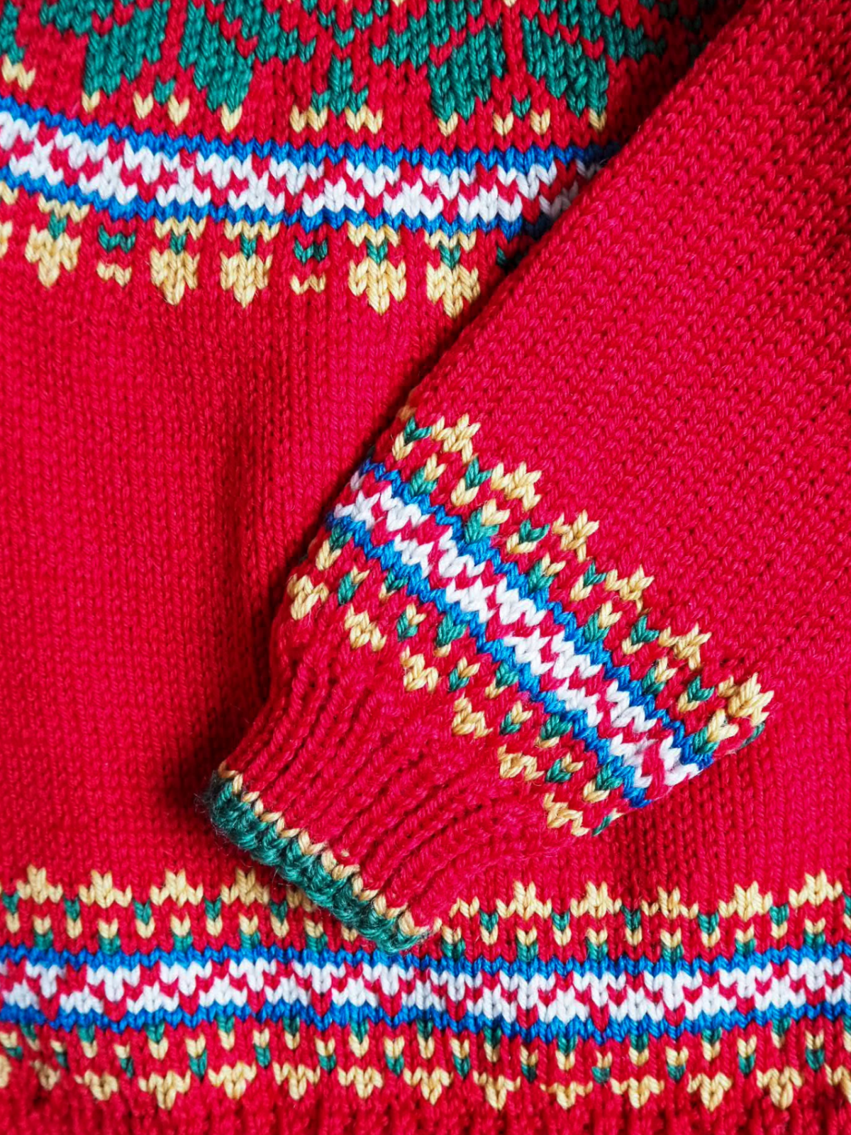 Sweter w świąteczne wzory Wełna