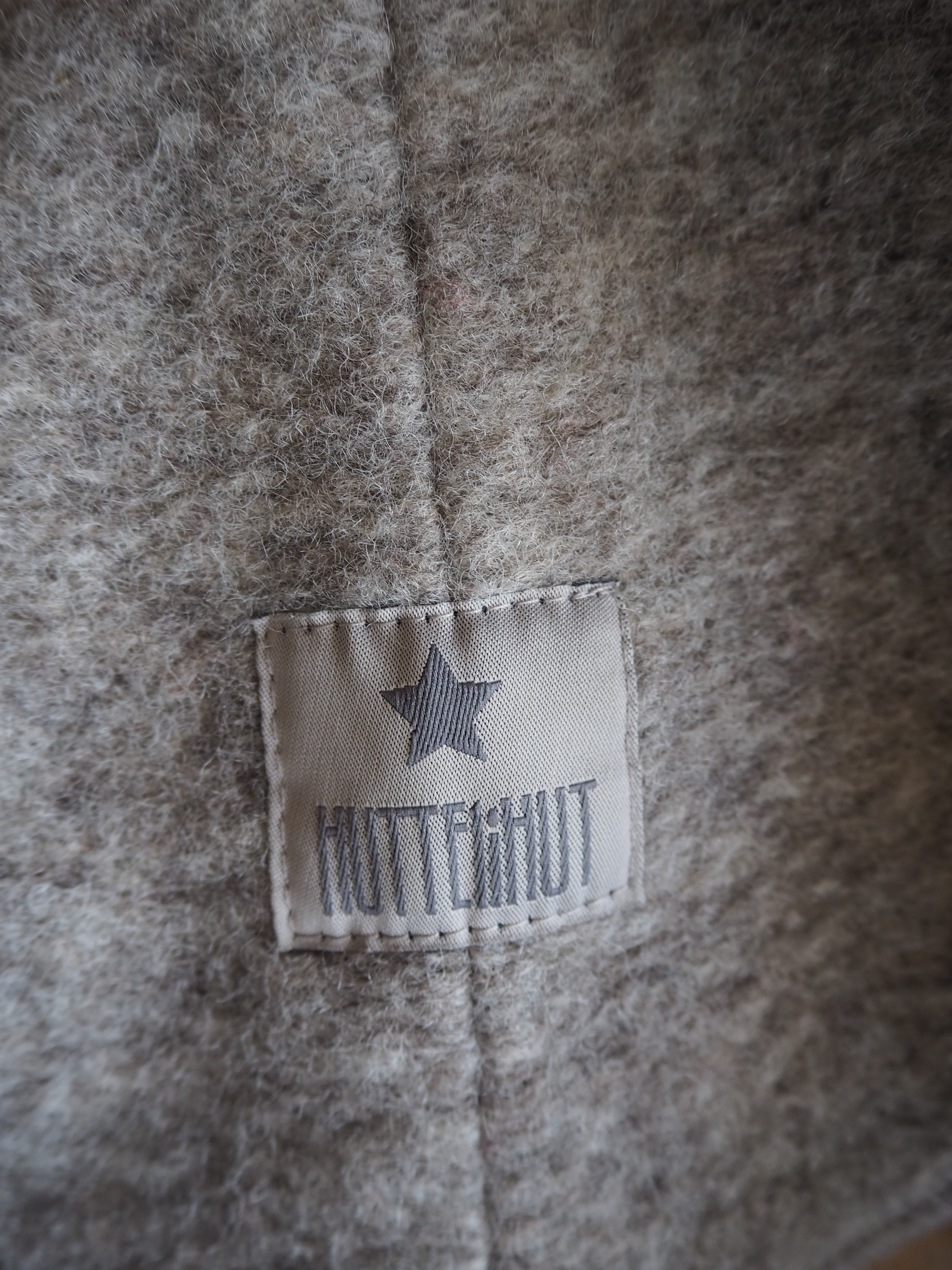 Kapturek Huttelihut Wełna