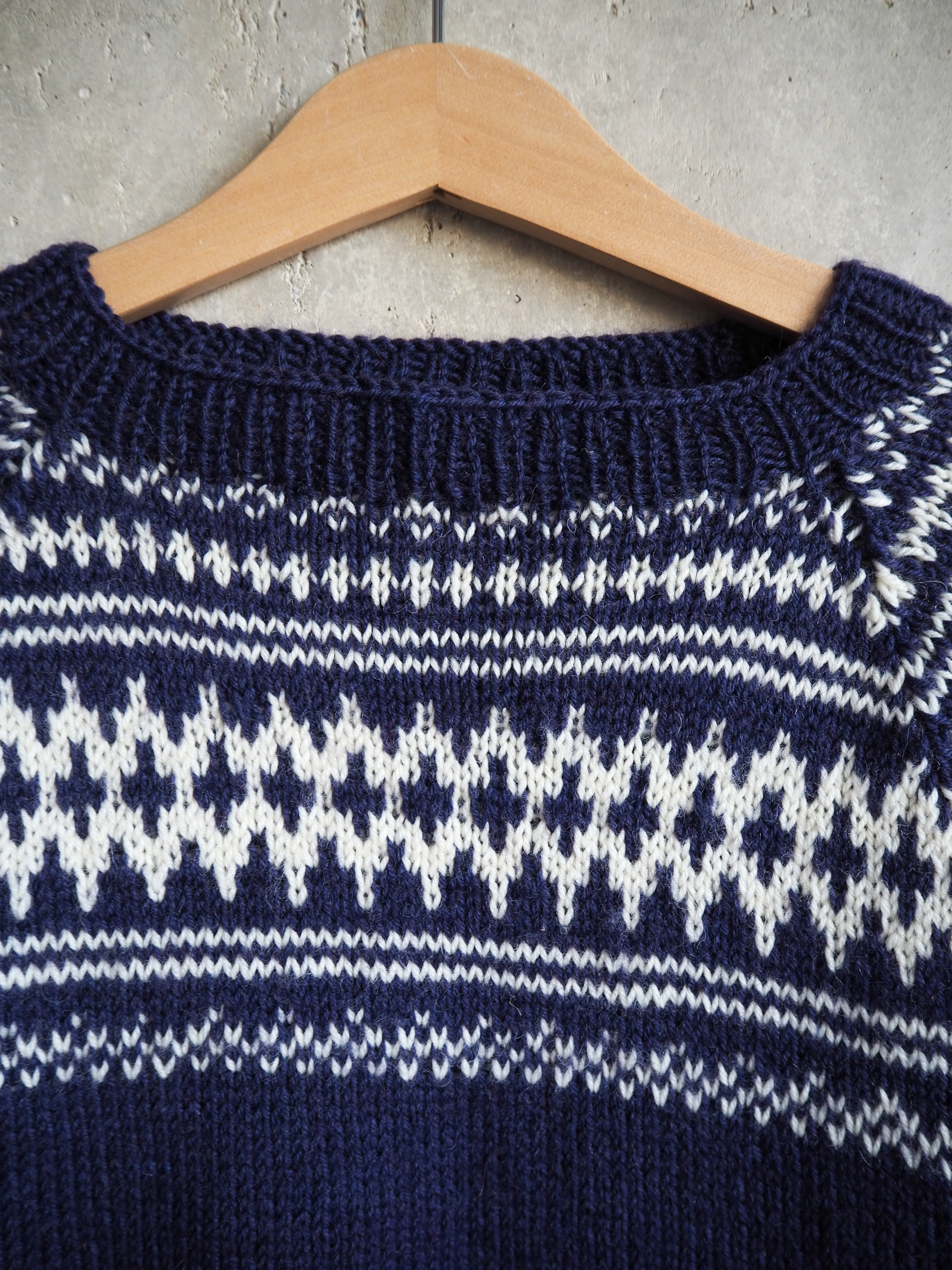 Sweter w norweskie wzory Wełna