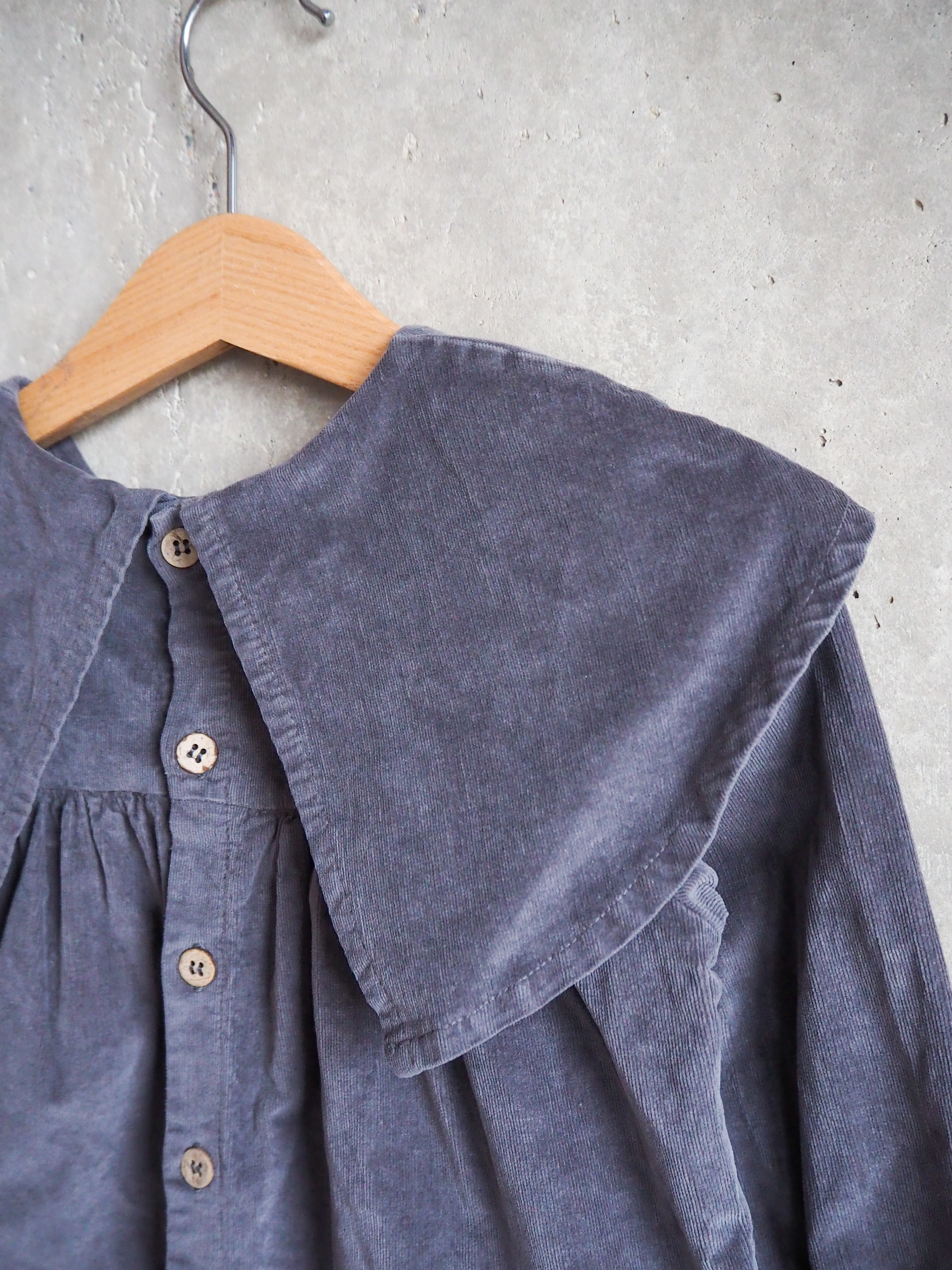 Sukienka z kołnierzykiem 1 + In the family