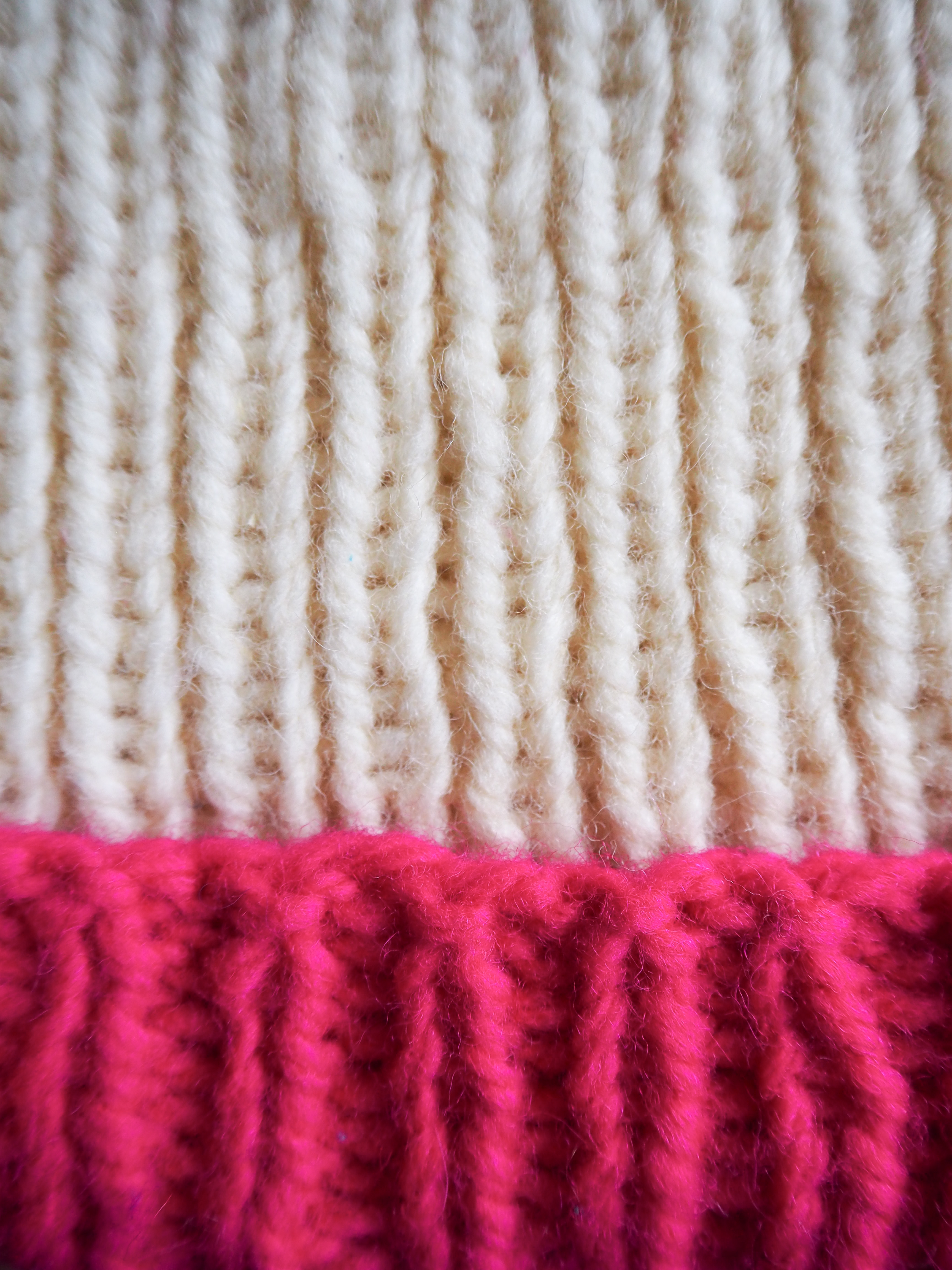 Czapka z pomponem Wełna