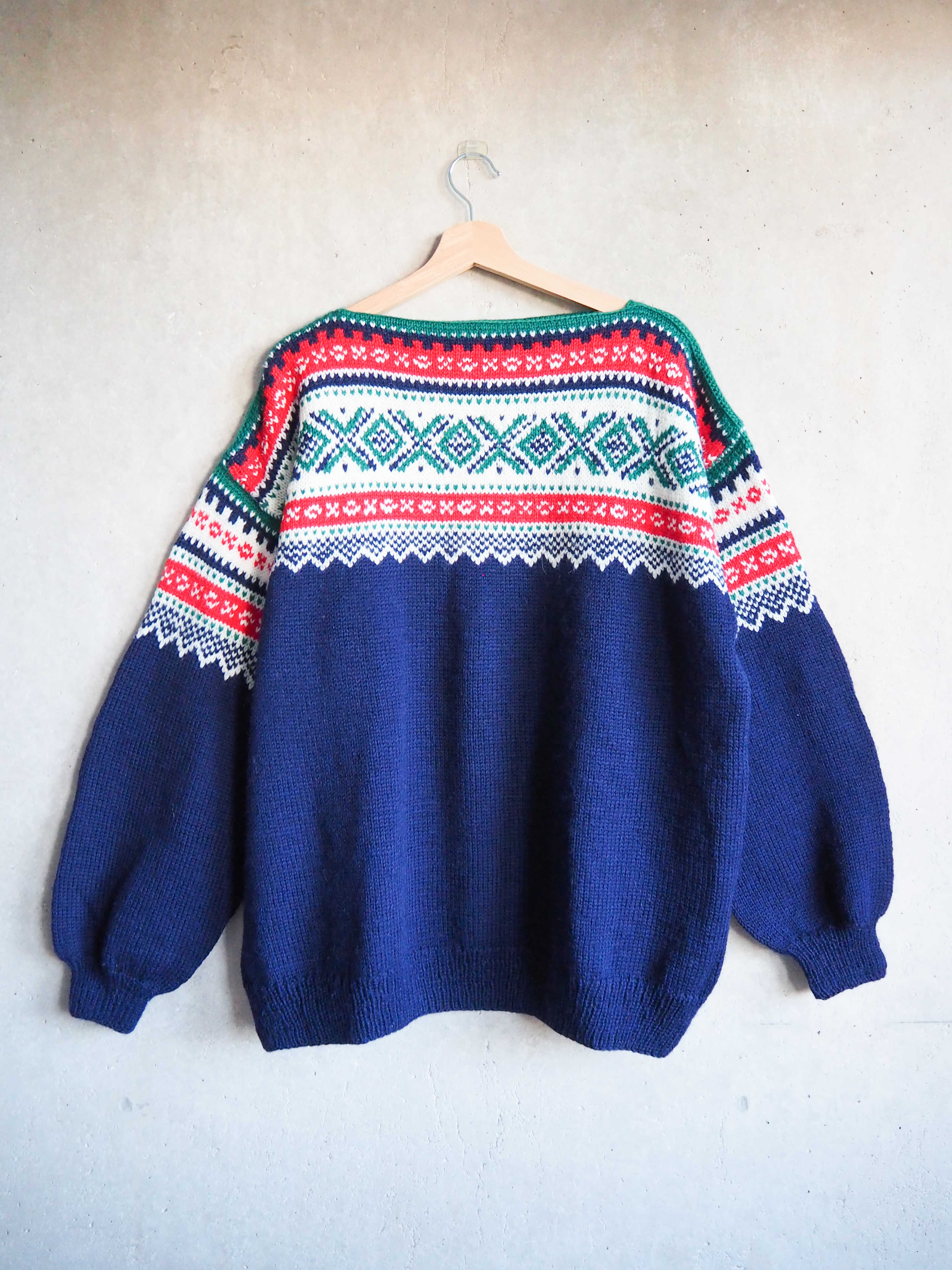 Sweter w norweskie wzory Wełna