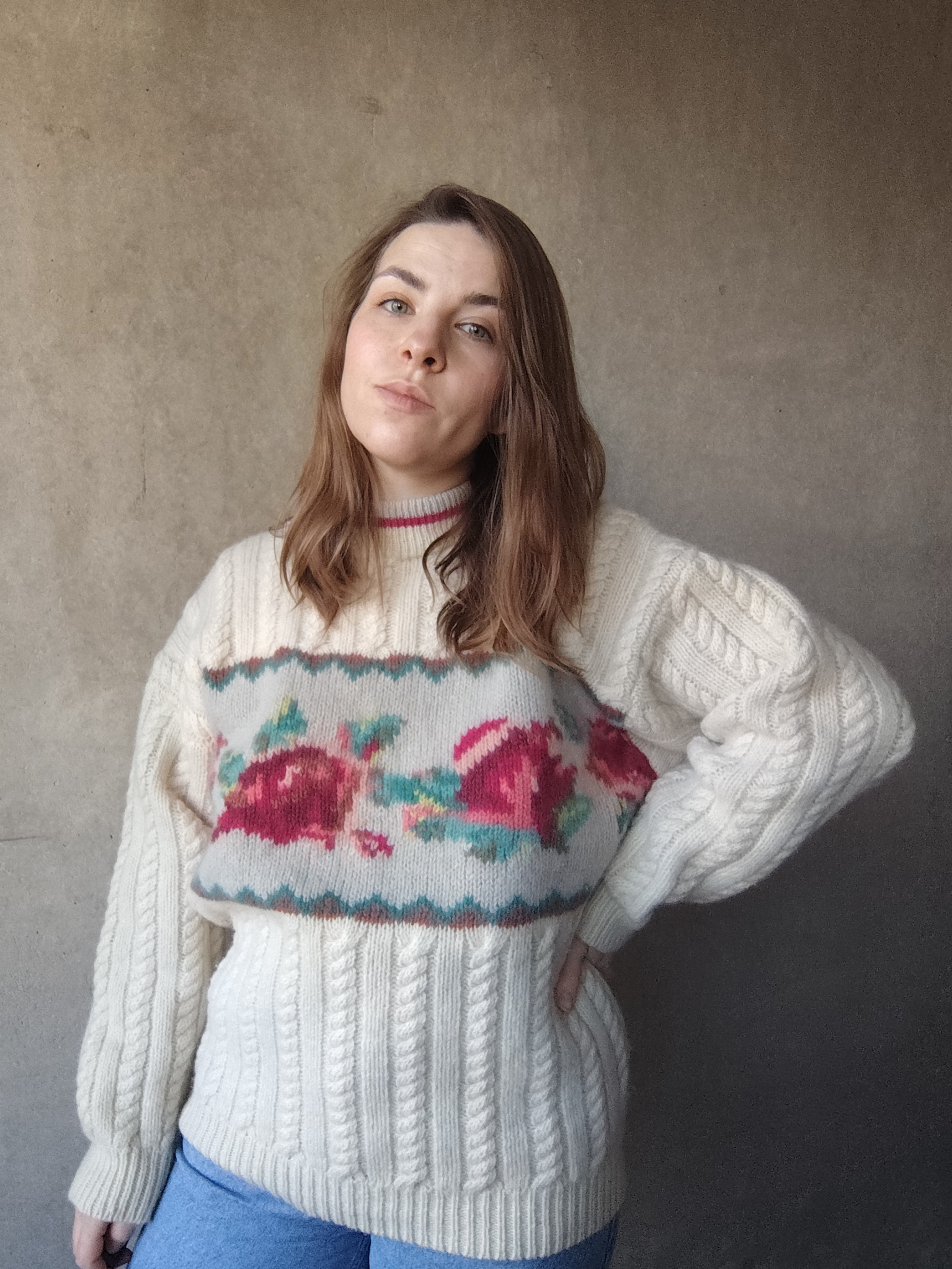 Sweter w róże Vintage Wełna