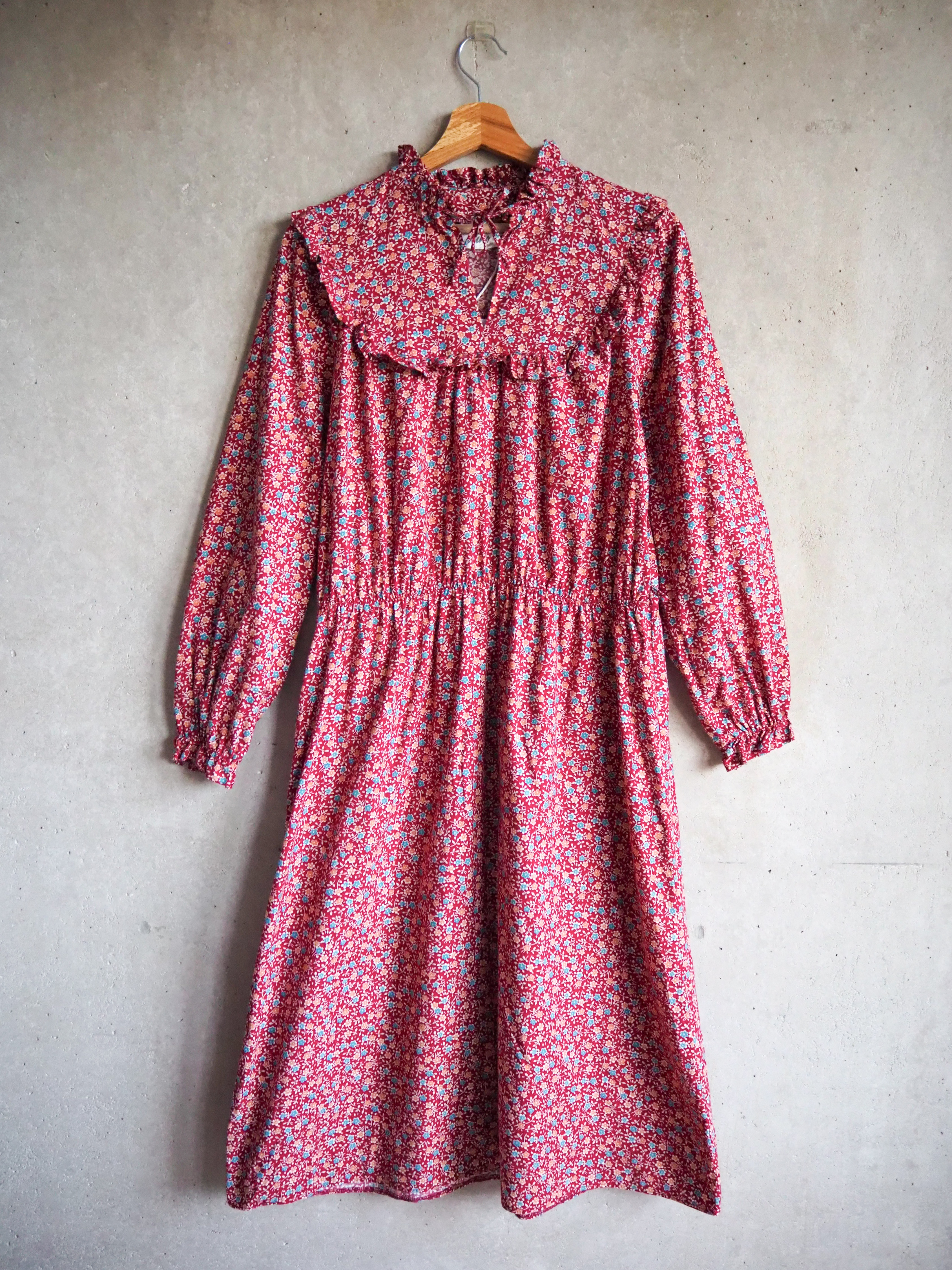 Sukienka w kwiaty Vintage