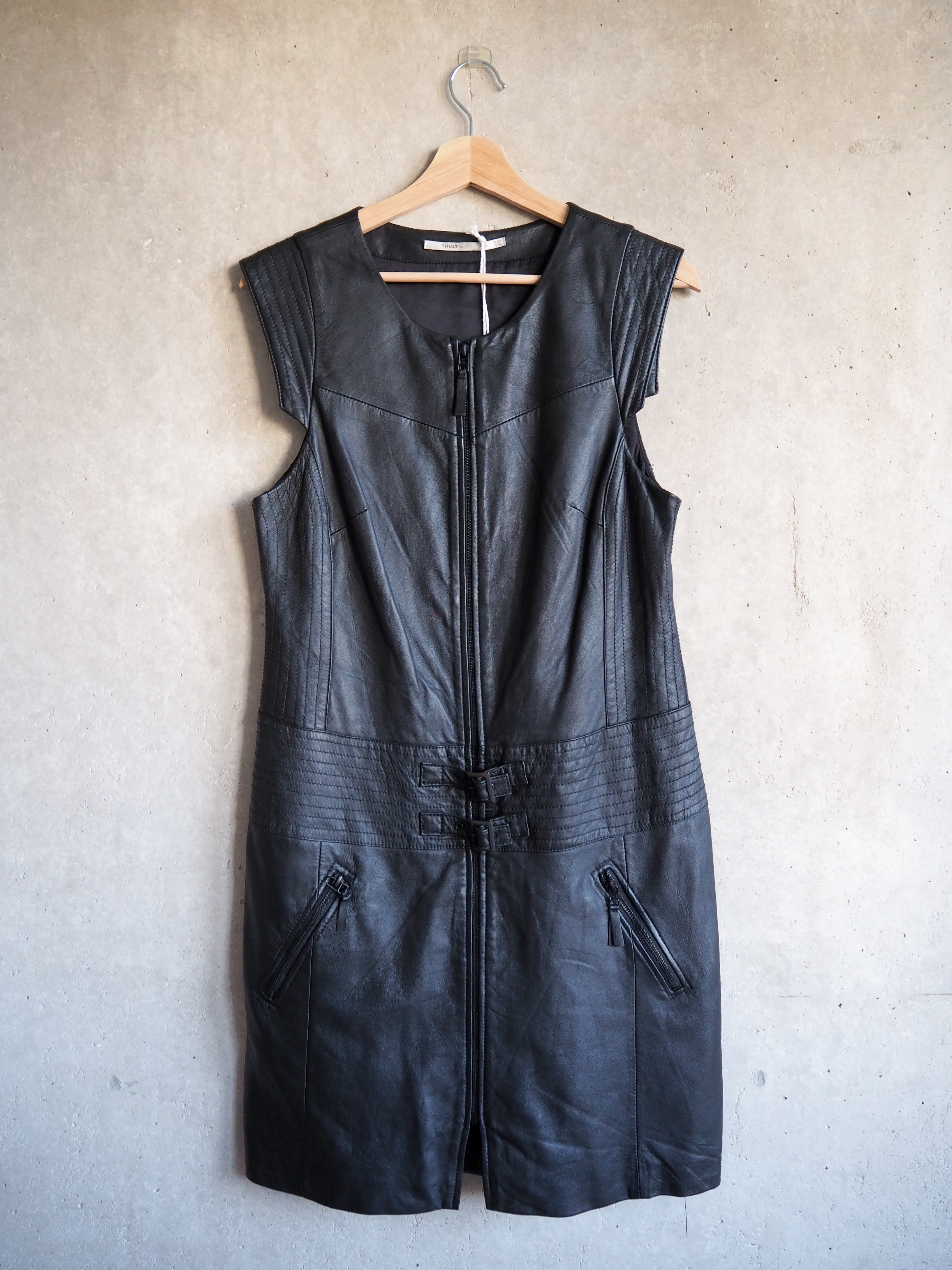 Sukienka skórzana Part Two