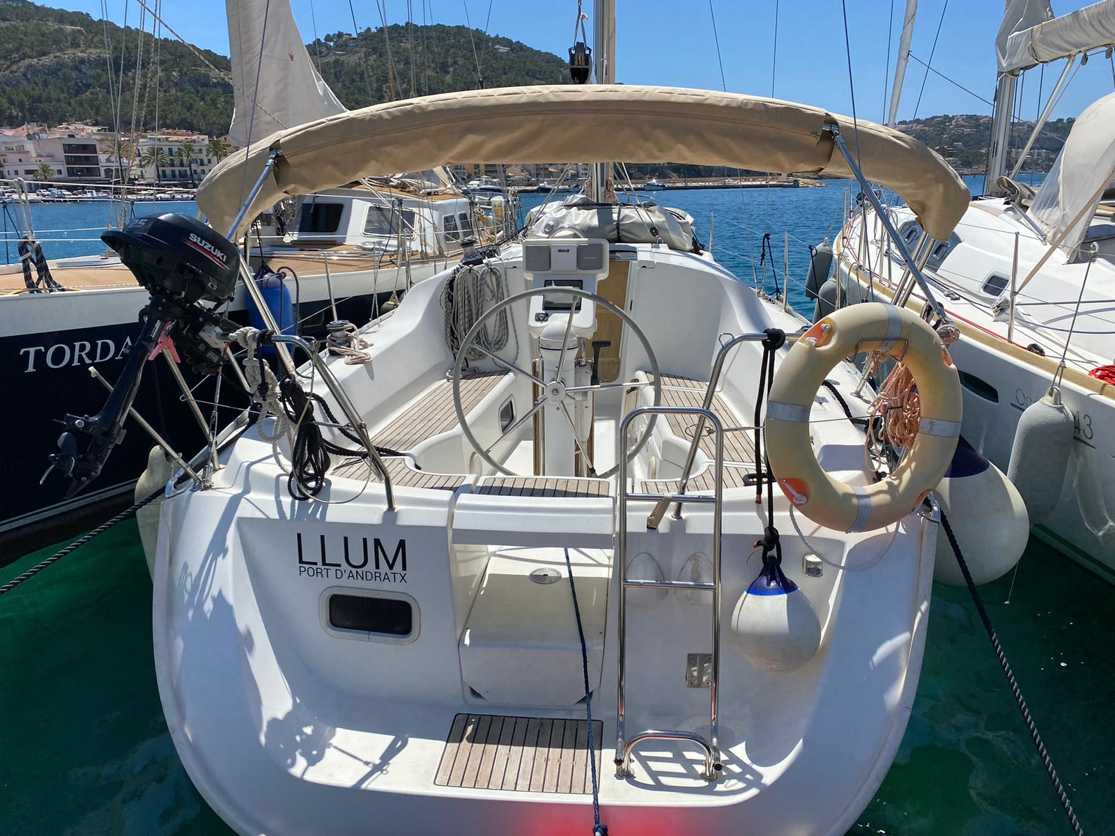BENEATAU OCEANIS 323